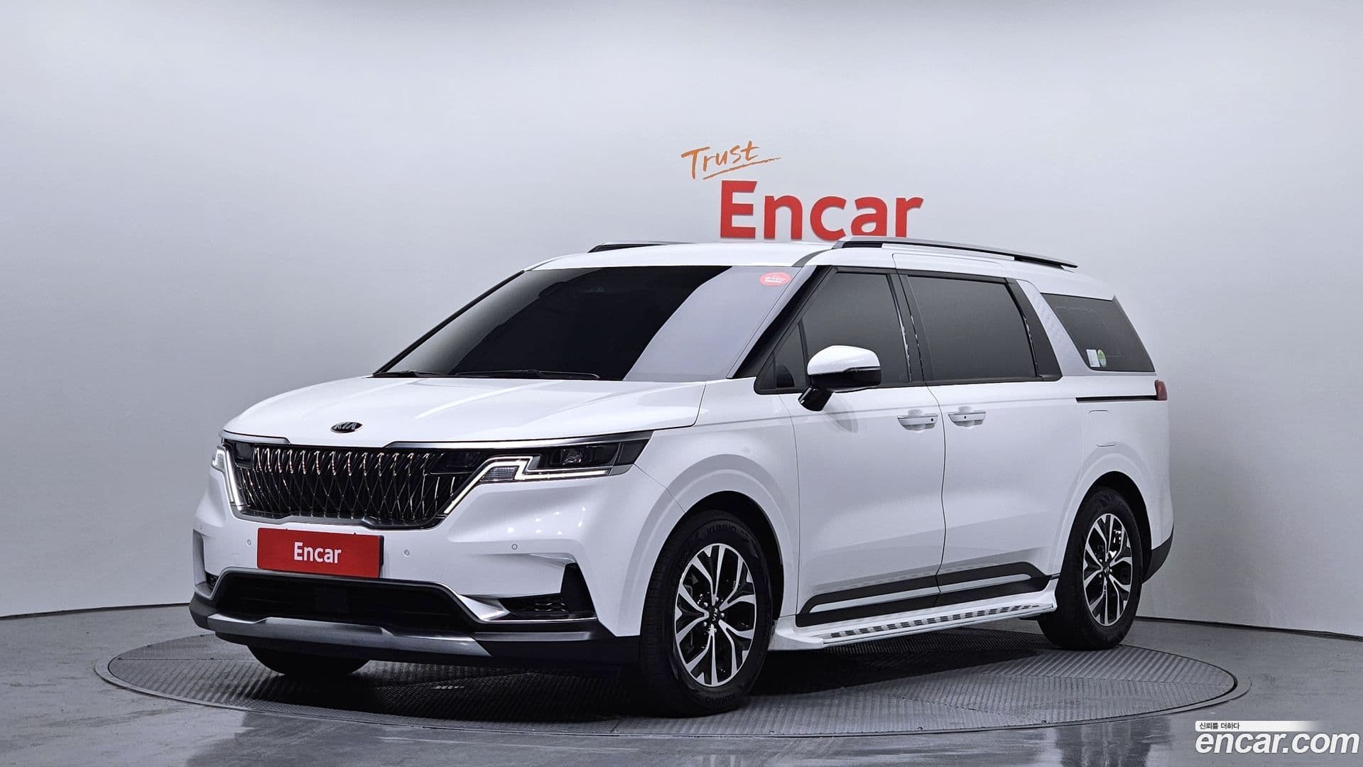 Main__Slider__Photo:Canival Kia 2020.9-0