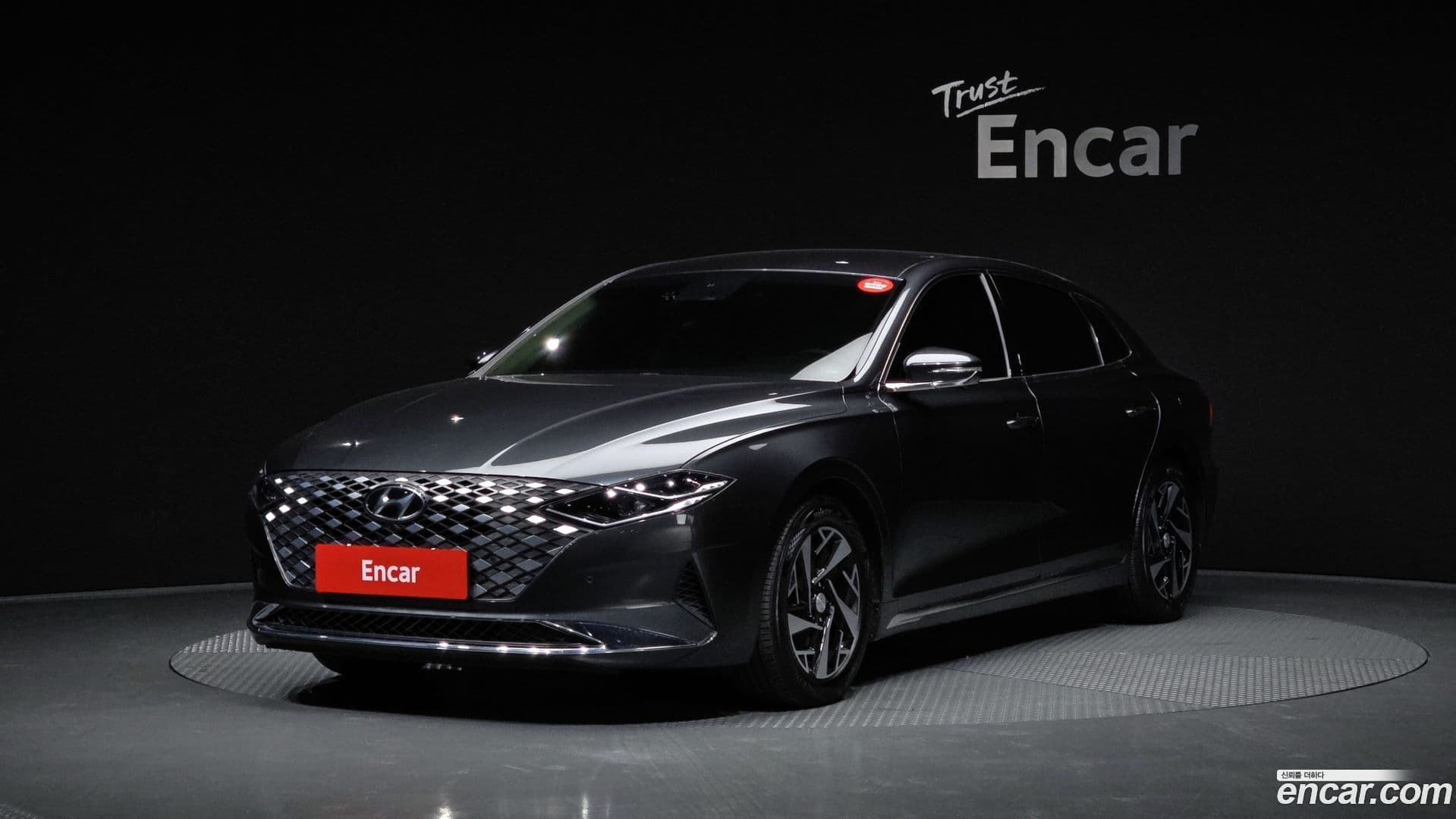 Main__Slider__Photo:Grandeur Hyundai 2022.5-0