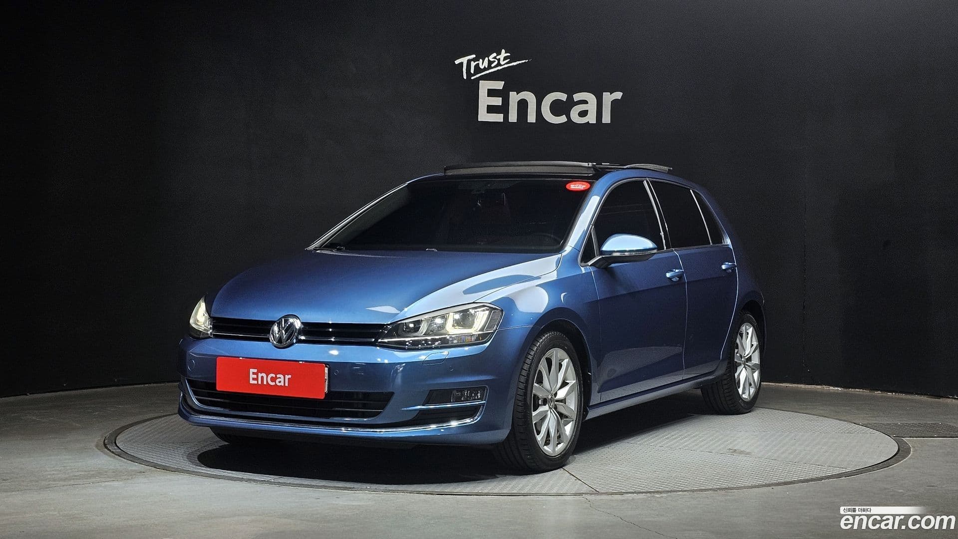 Main__Slider__Photo:Golf Volkswagen 2016.2-0