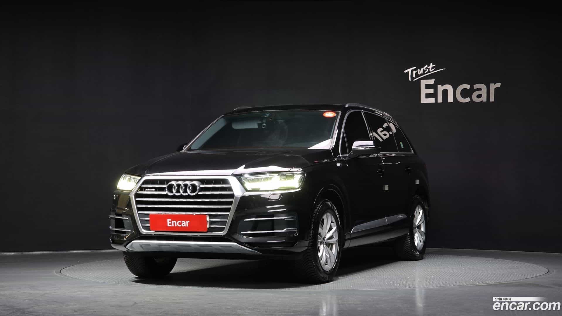 Q7 Audi 2019.8-OUTER-001