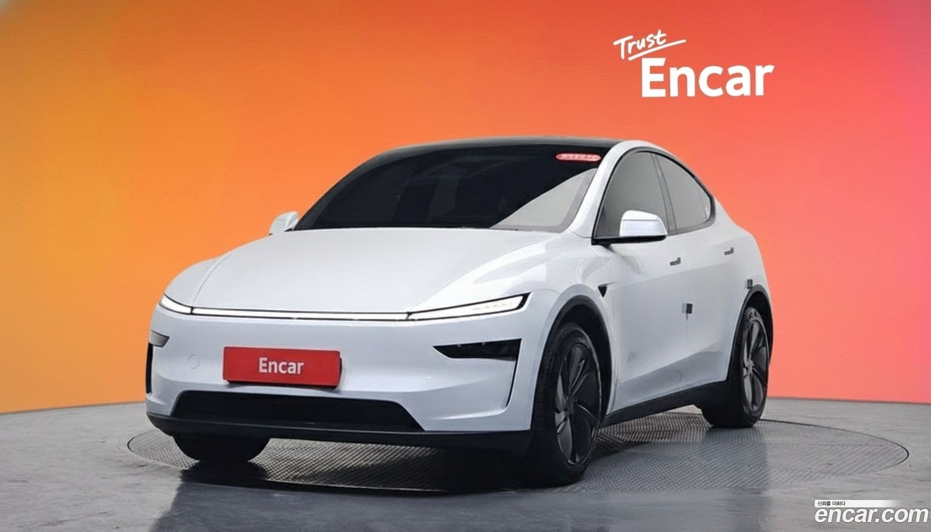 Main__Slider__Photo:Model Y Tesla 2025.7-0