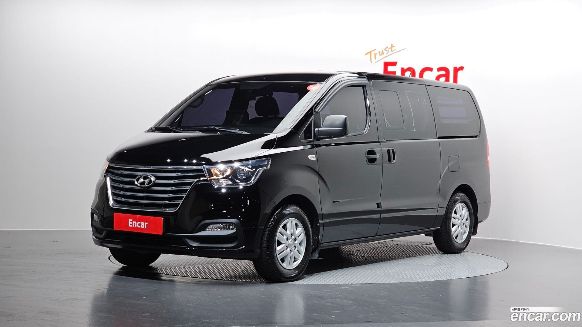 Main__Slider__Photo:Starex Hyundai 2019.3-0