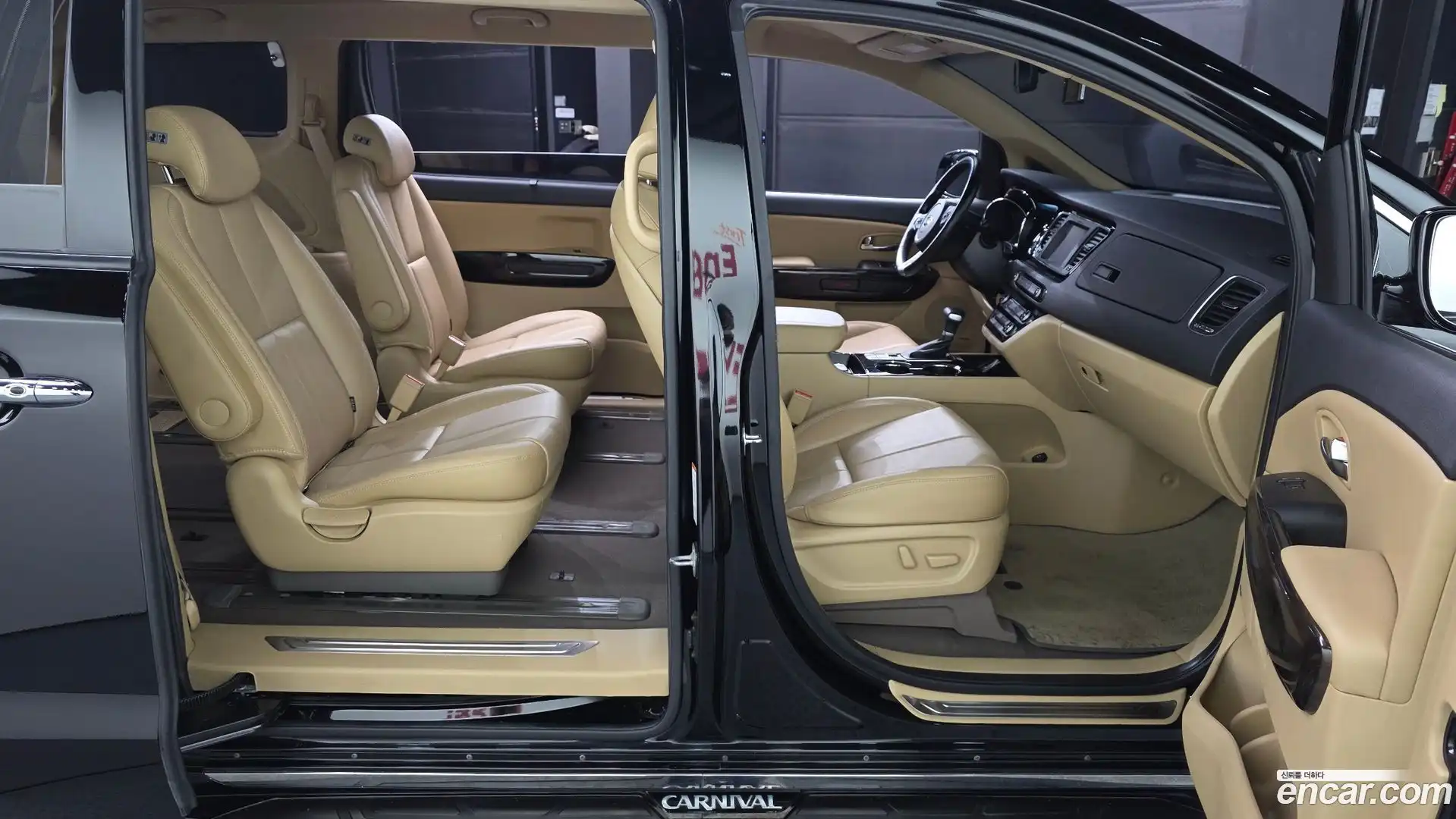 Canival Kia 2020.0-OPTION-024