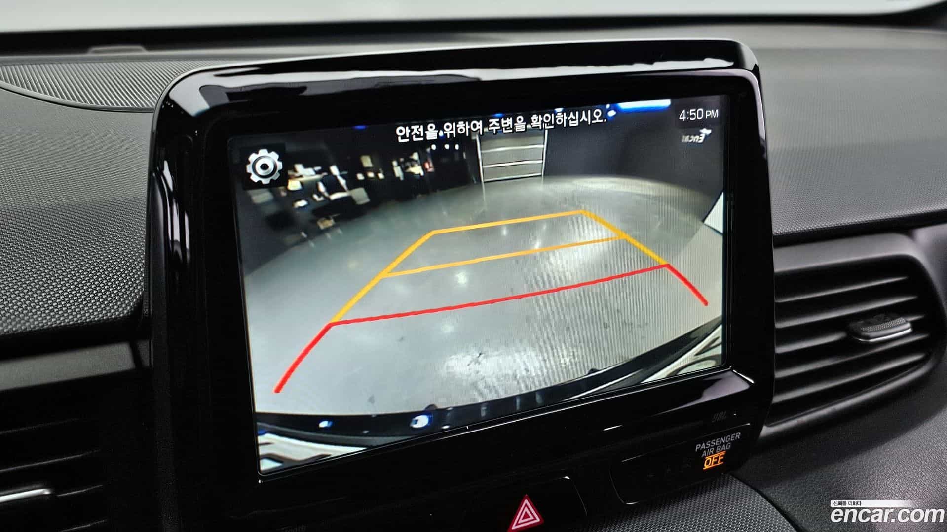 Veloster Hyundai 2018.7-OPTION-020