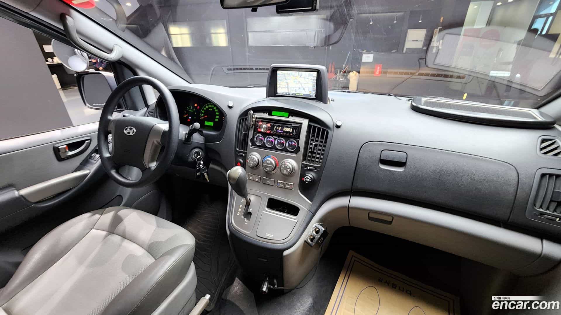 Starex Hyundai 2010.10-INNER-007