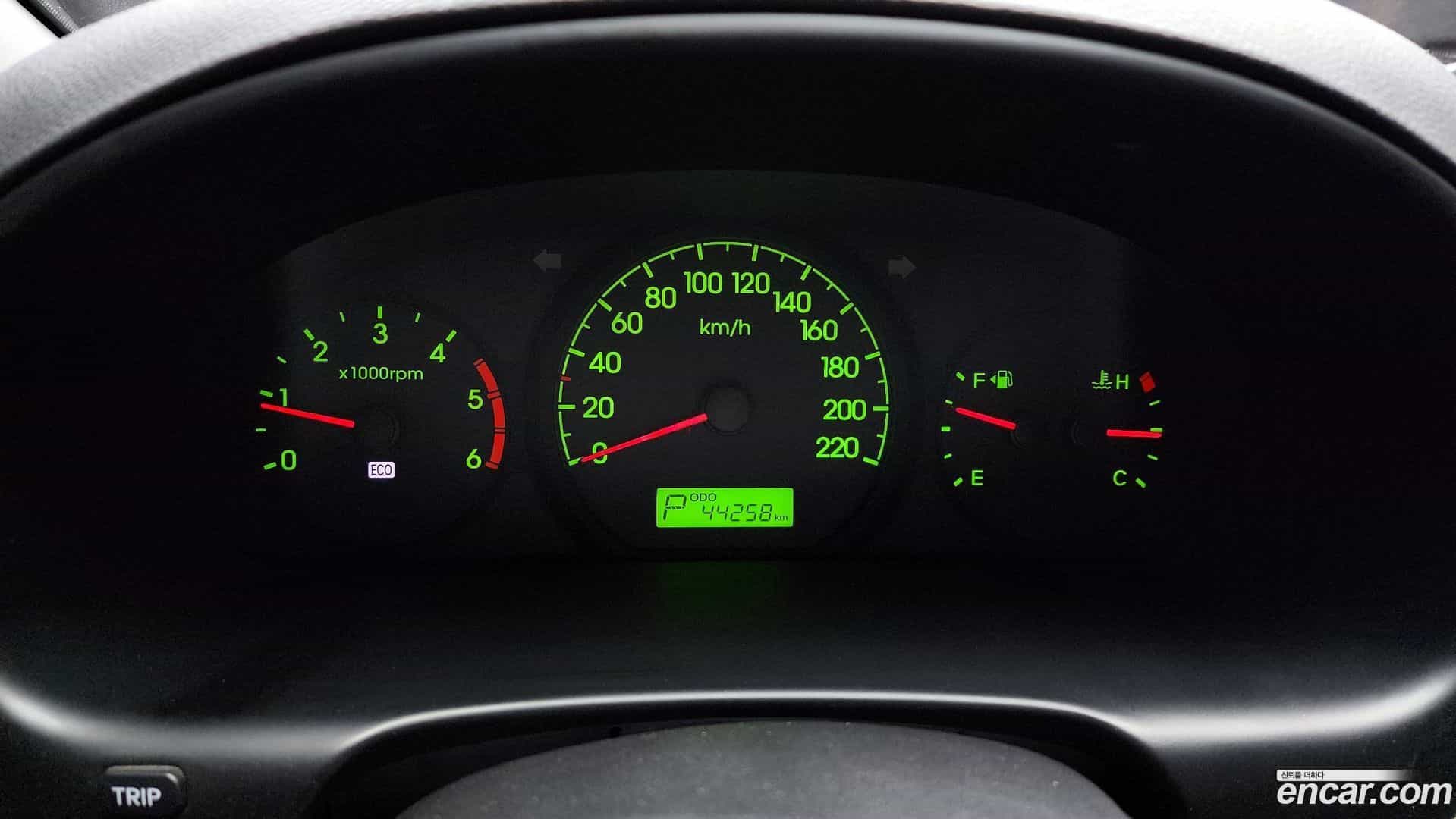 Starex Hyundai 2010.10-INNER-008