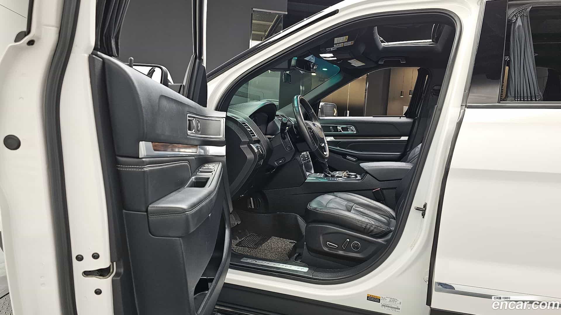 Explorer Ford 2015.11-INNER-010