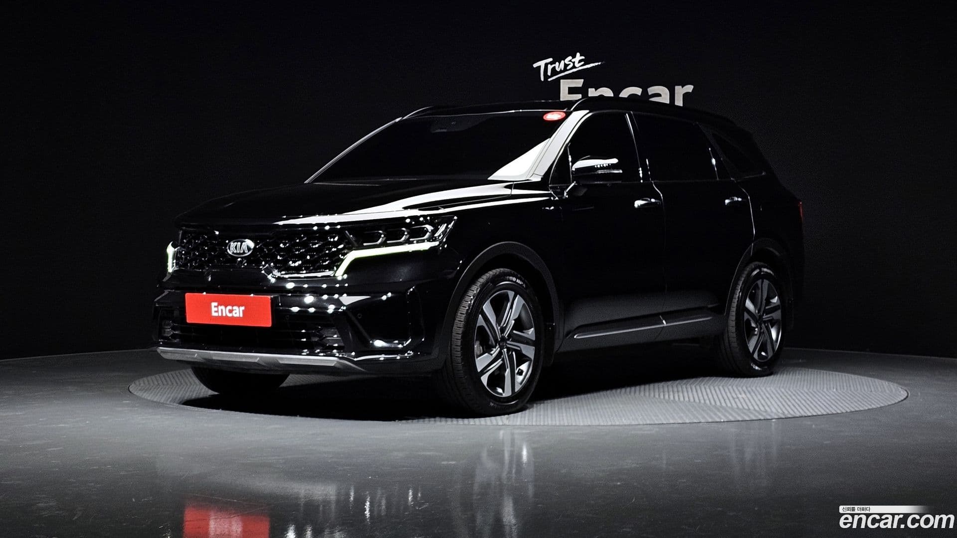 Main__Slider__Photo:Sorento Kia 2021.0-0