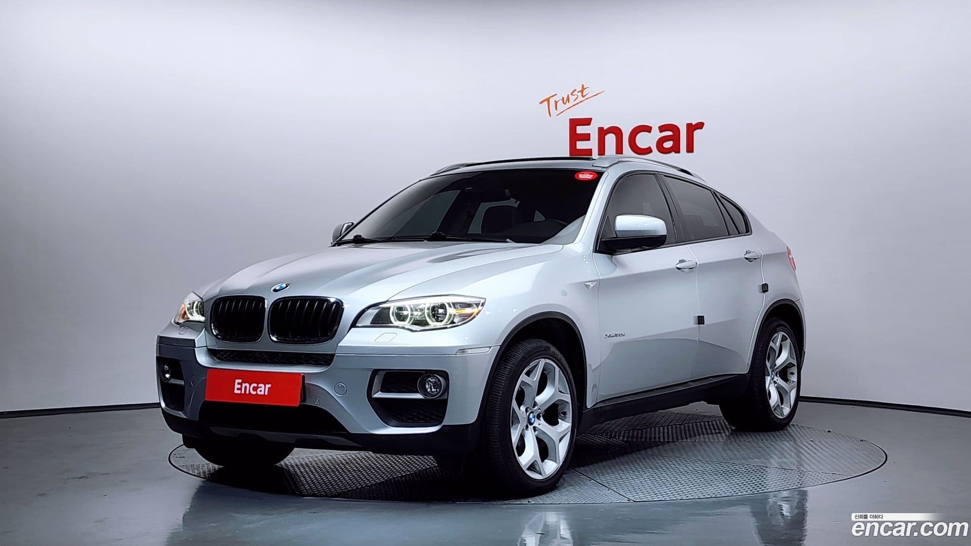 Main__Slider__Photo:X6 BMW 2013.1-0