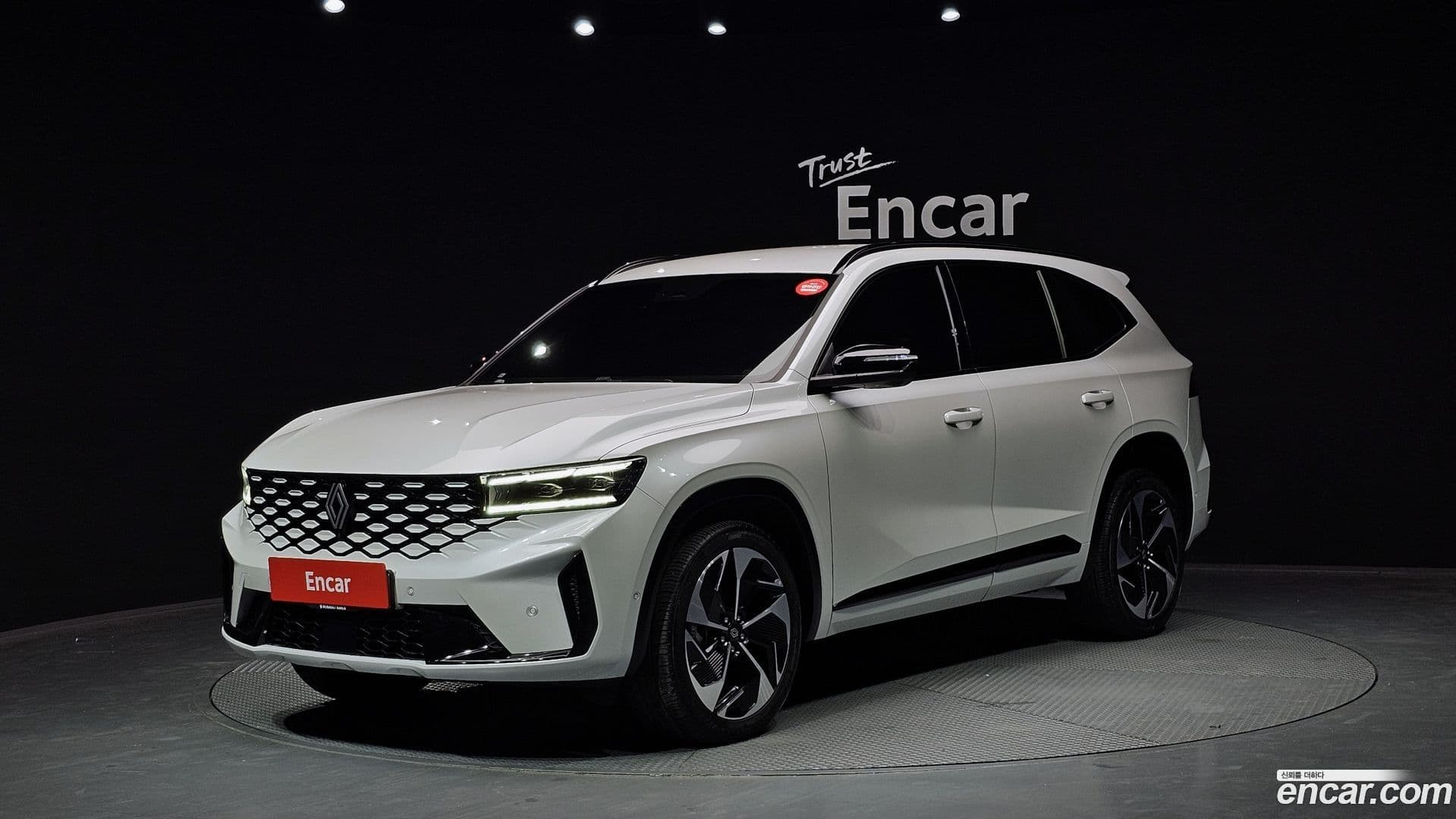 Main__Slider__Photo:Grand Koleos Renault Korea 2025.4-0