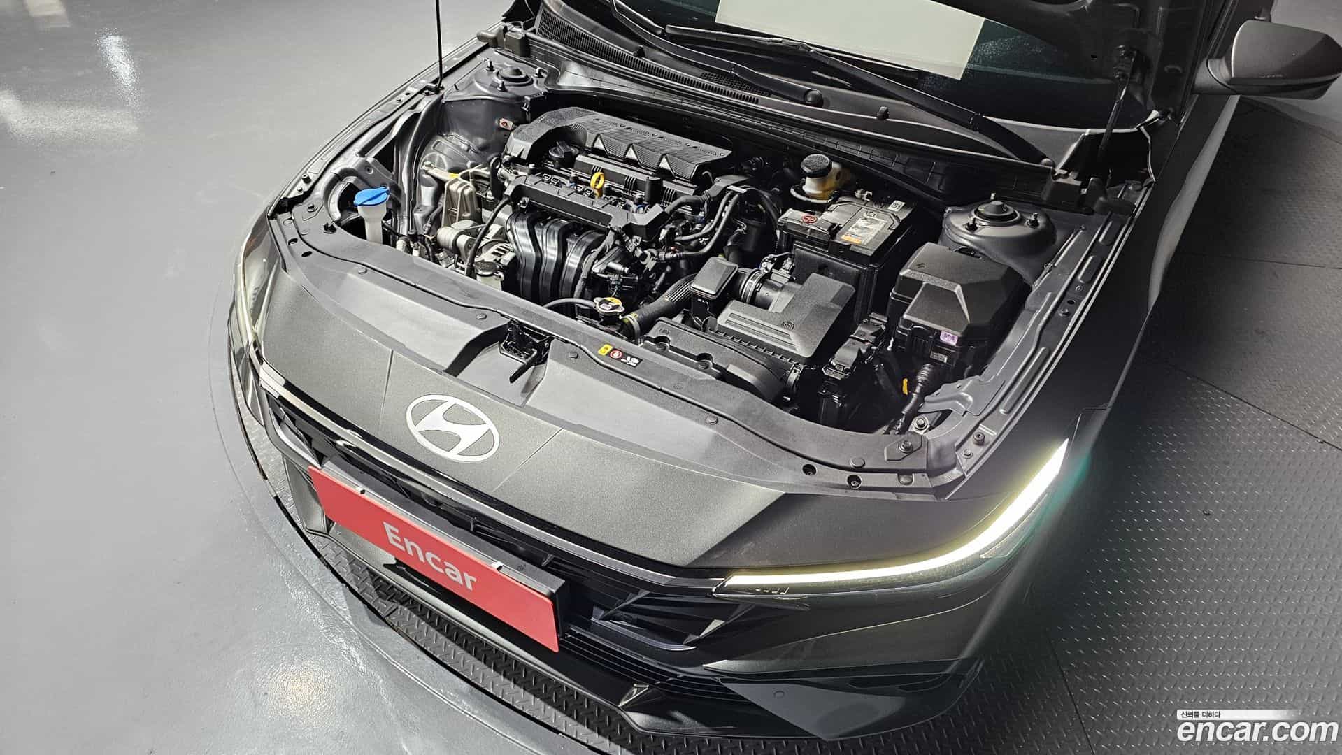 AVANTE Hyundai 2023.10-INNER-006