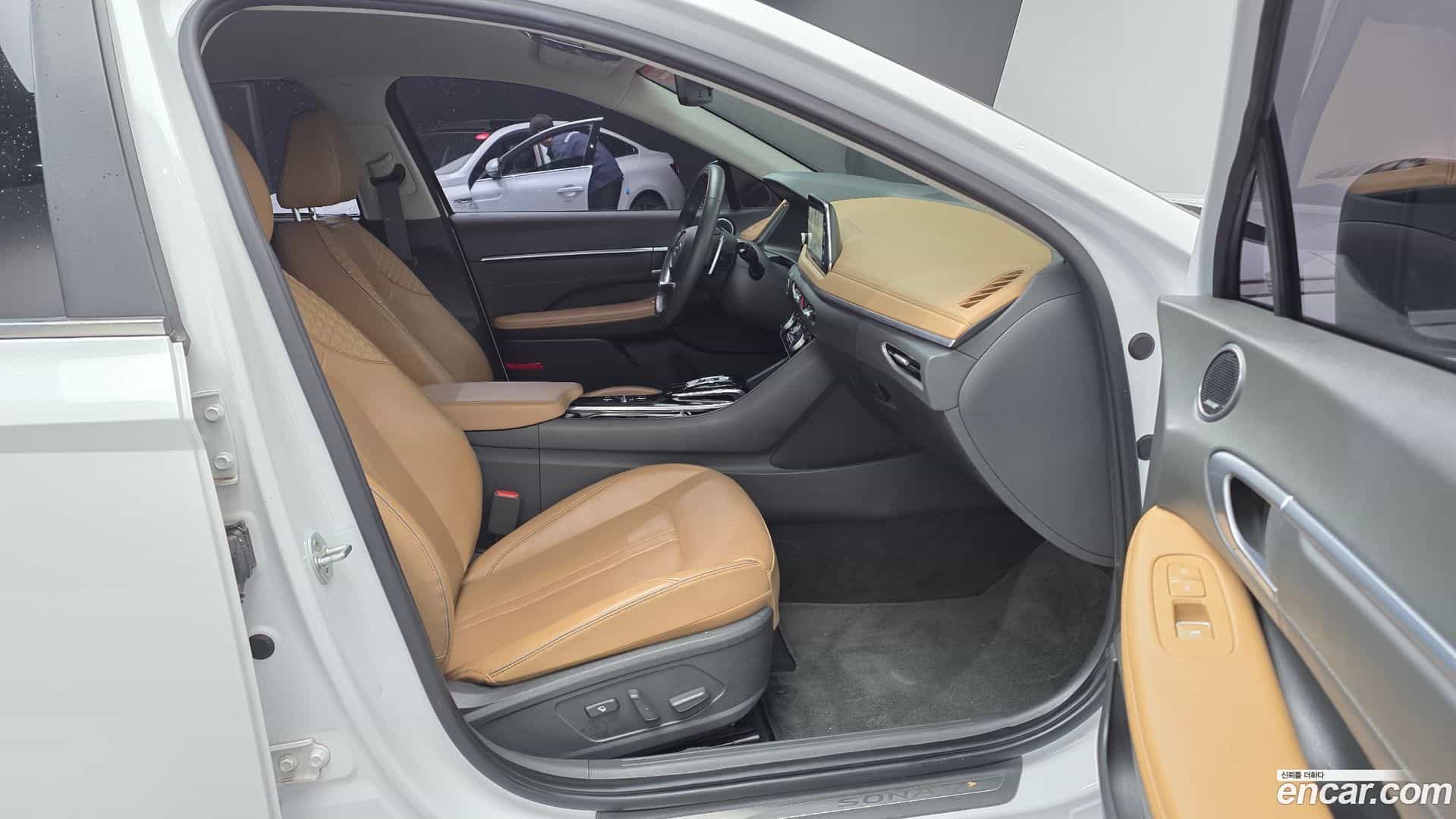 Sonata Hyundai 2020.0-INNER-010