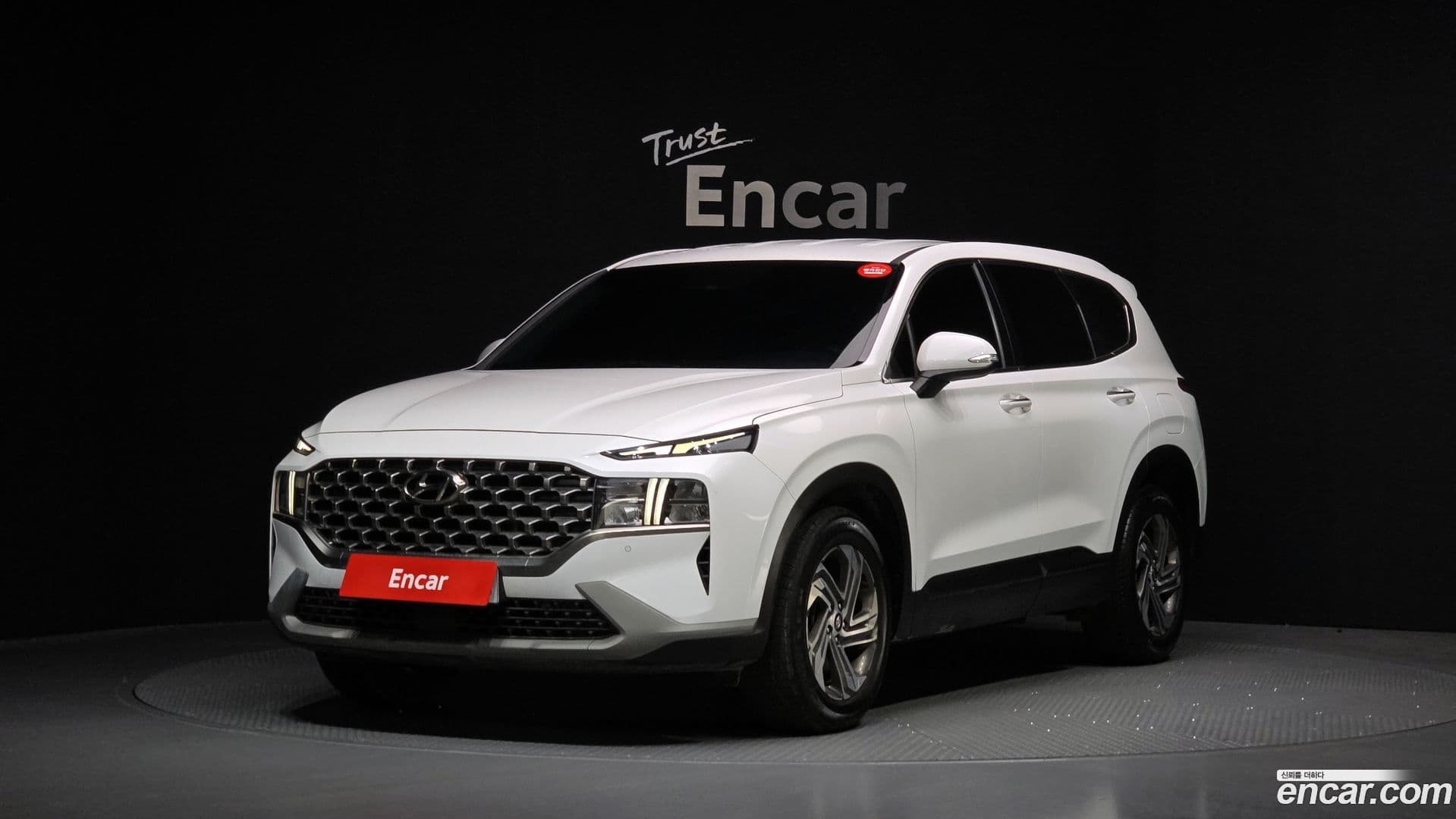 Main__Slider__Photo:Santafe Hyundai 2022.5-0