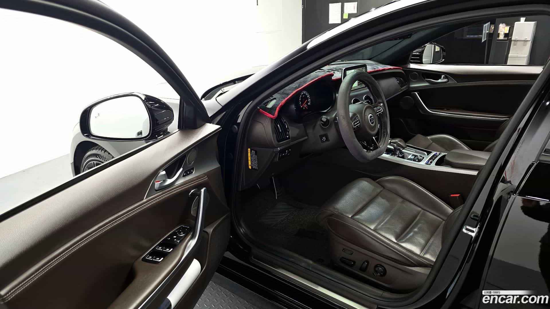 Stinger Kia 2020.2-INNER-010