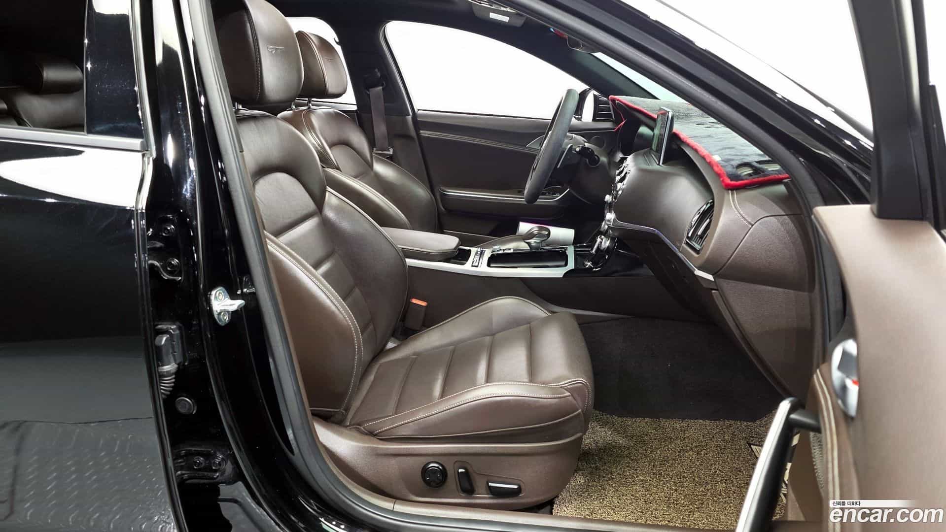 Stinger Kia 2020.2-OPTION-015