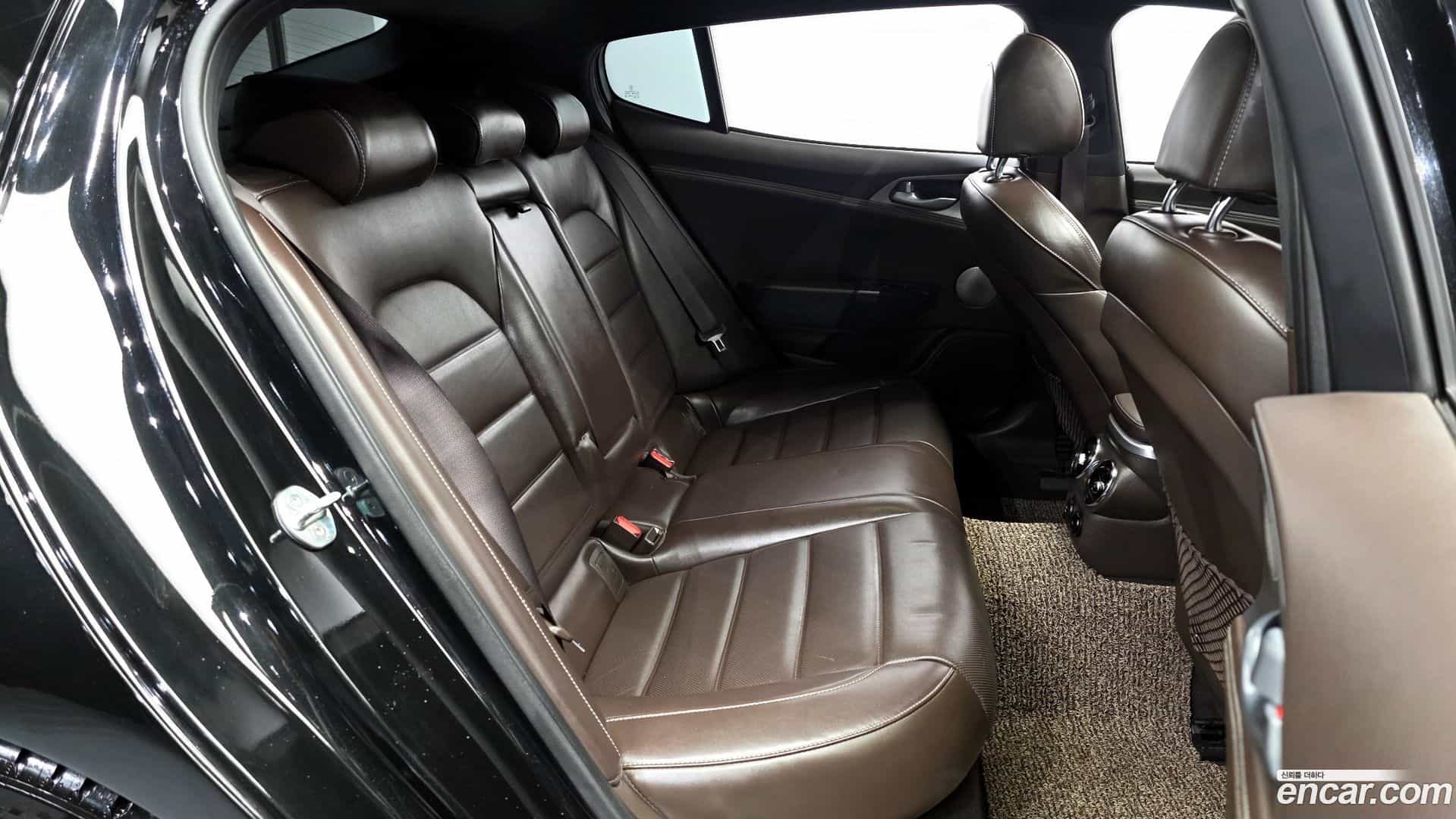 Stinger Kia 2020.2-OPTION-016