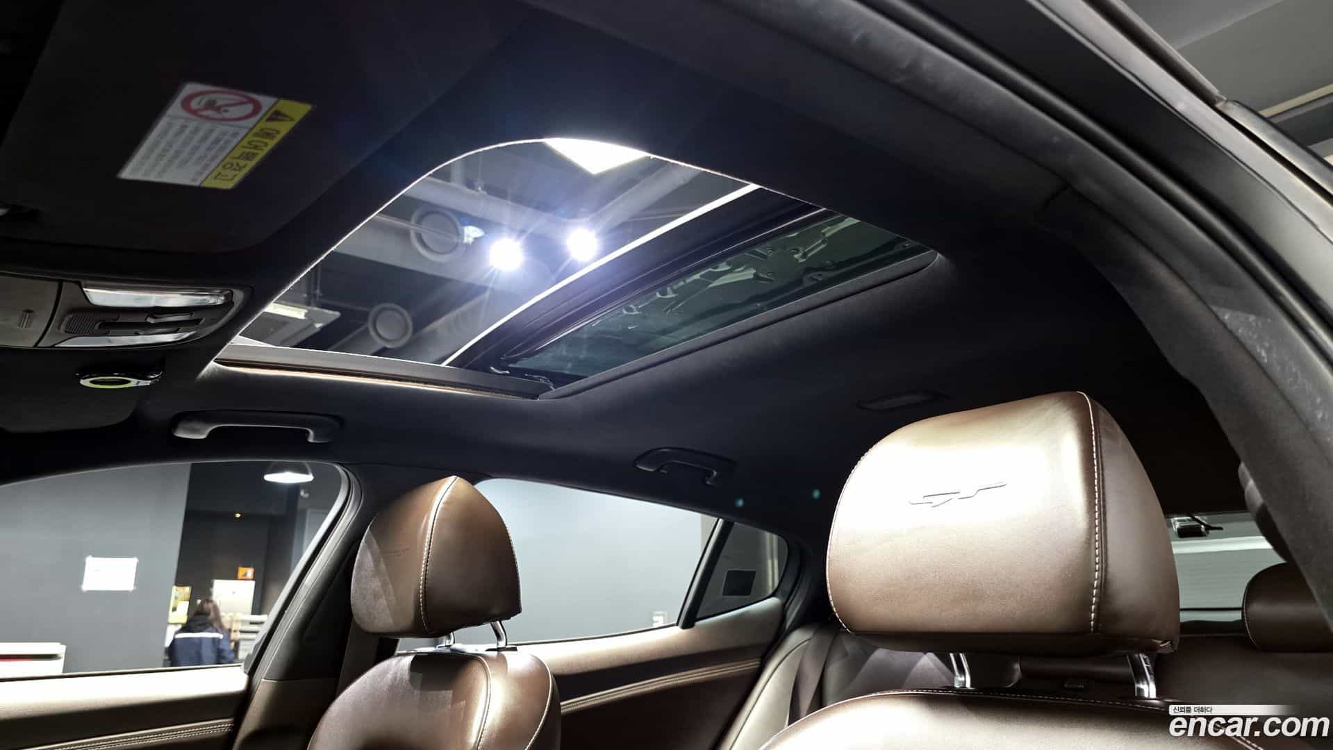 Stinger Kia 2020.2-OPTION-021