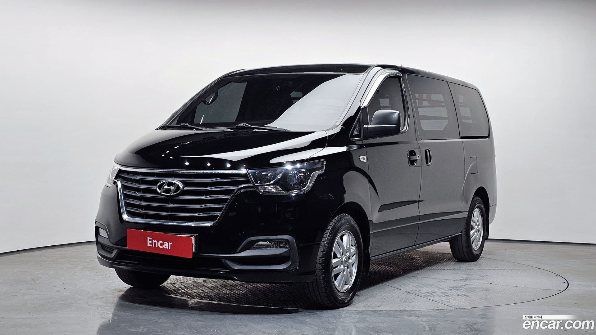 Main__Slider__Photo:Starex Hyundai 2019.2-0