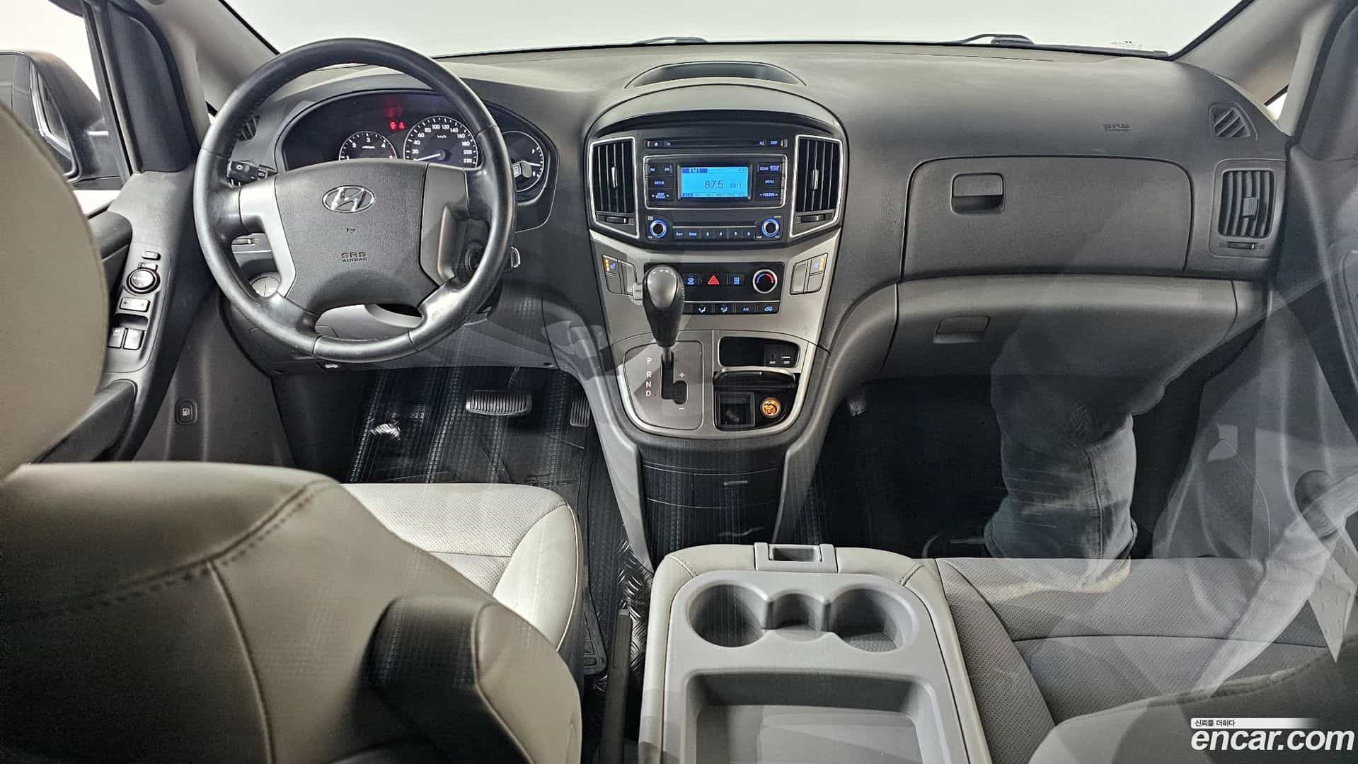 Starex Hyundai 2019.2-INNER-007
