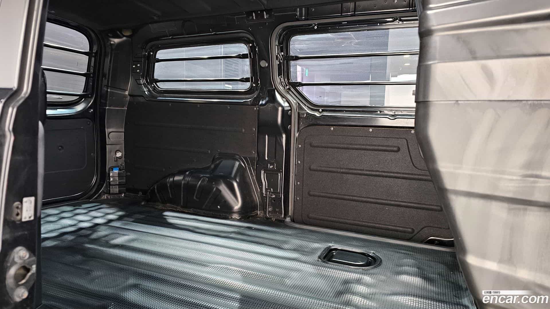 Starex Hyundai 2019.2-OPTION-016