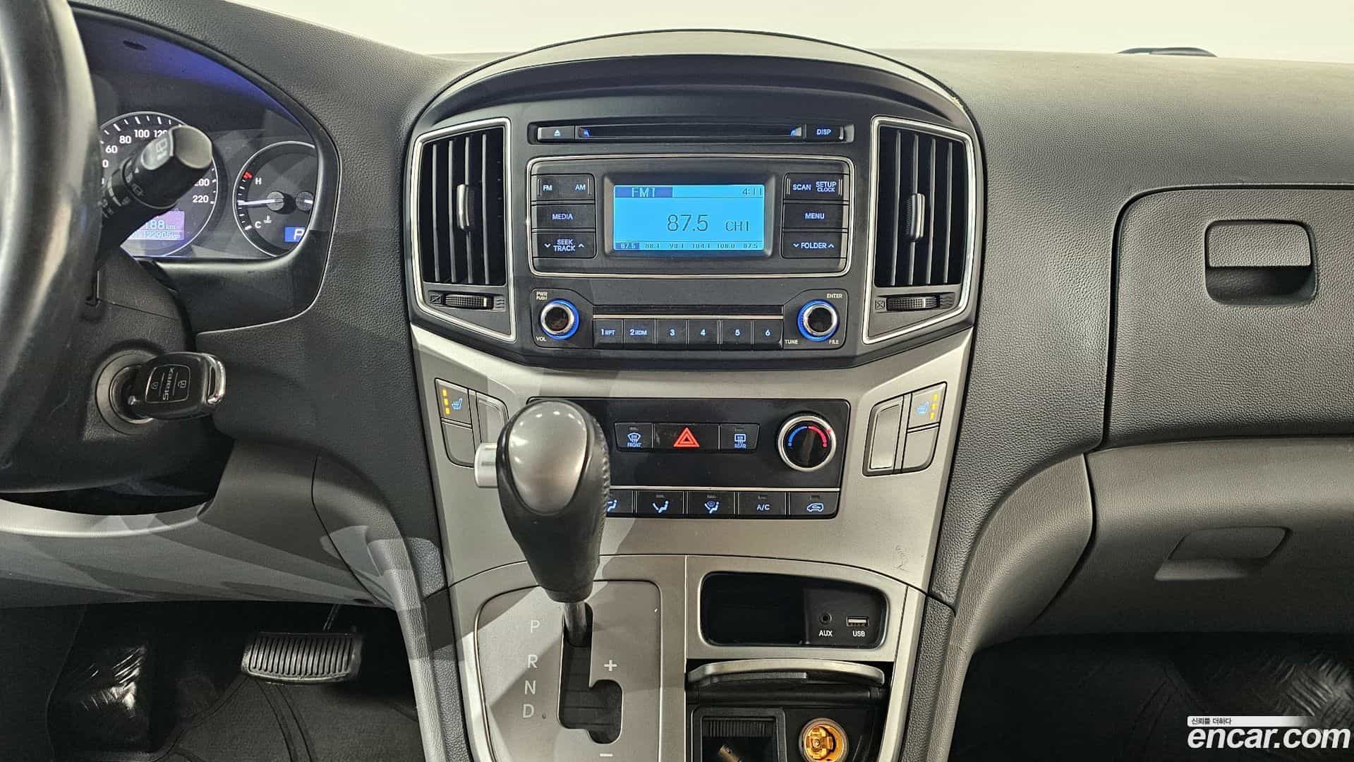 Starex Hyundai 2019.2-OPTION-018