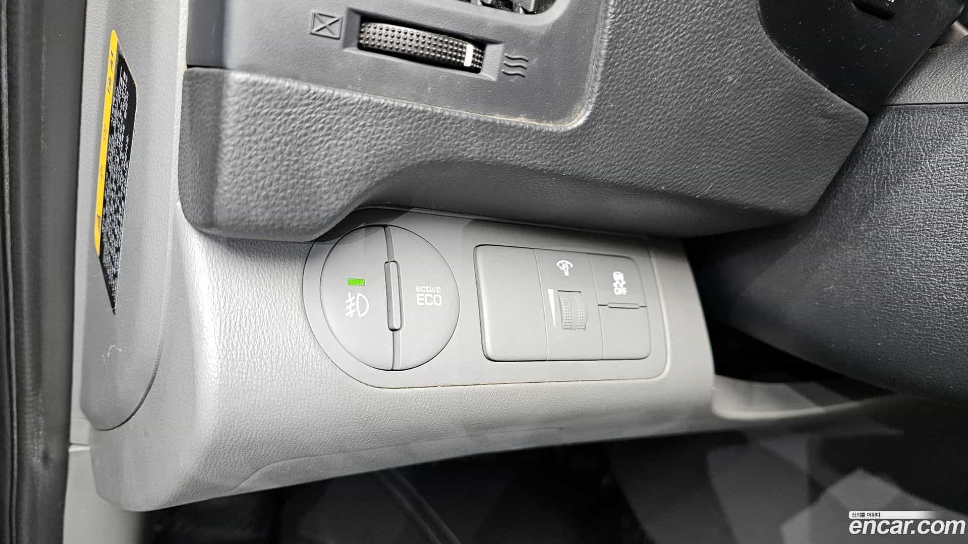 Starex Hyundai 2019.2-OPTION-020