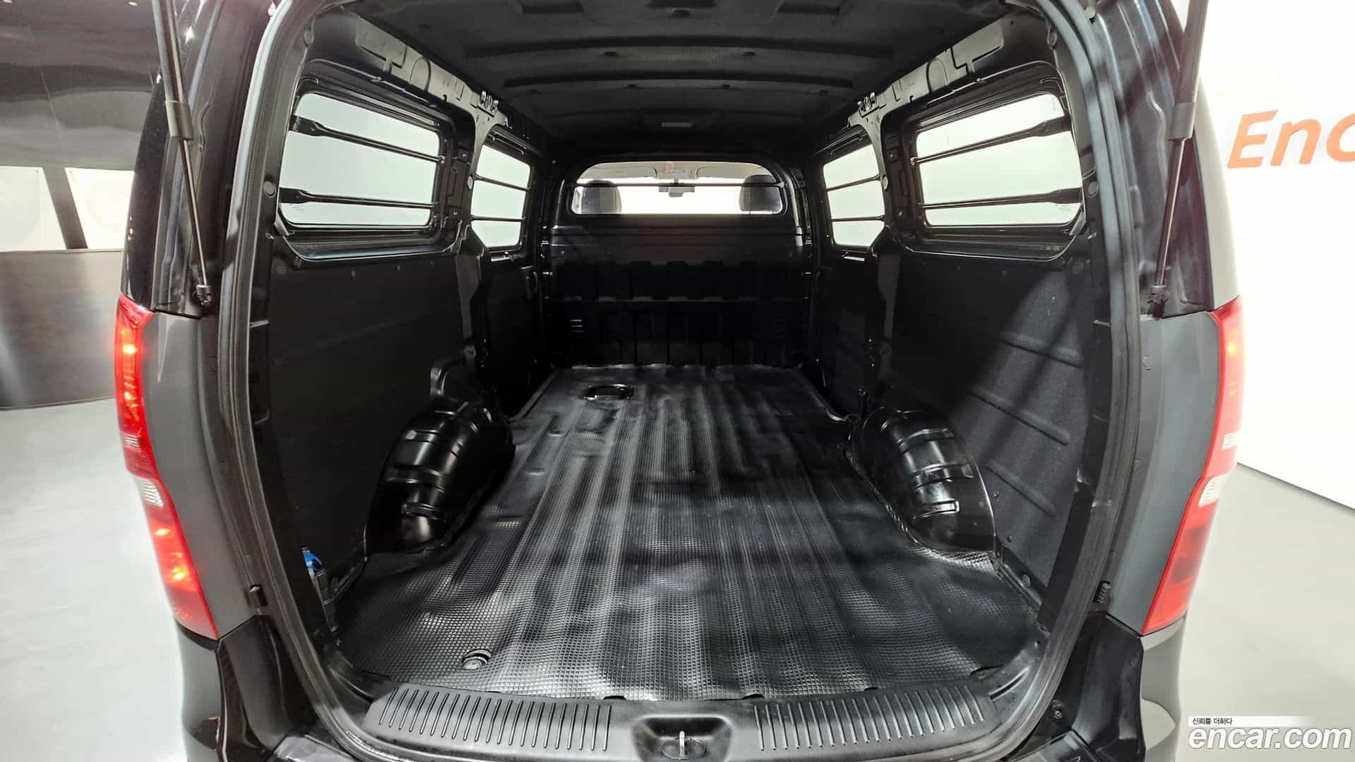 Starex Hyundai 2019.2-OPTION-024