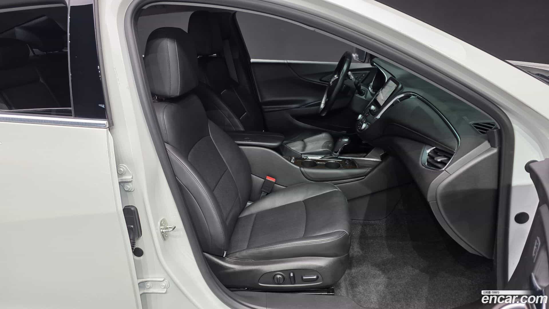 Malibu Chevrolet 2016.5-INNER-010