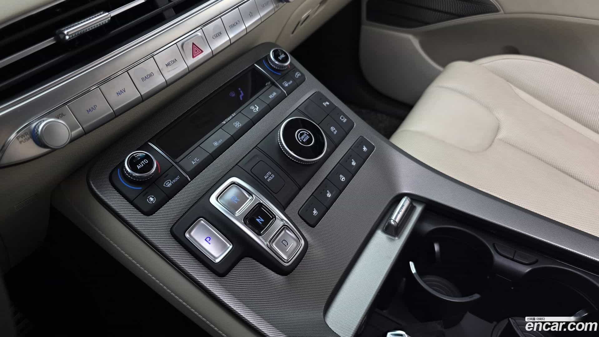 Palisade Hyundai 2021.4-INNER-009