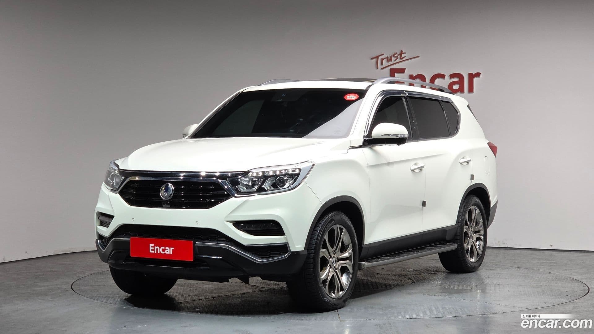 Main__Slider__Photo:Rexton KG Mobility 2017.4-0