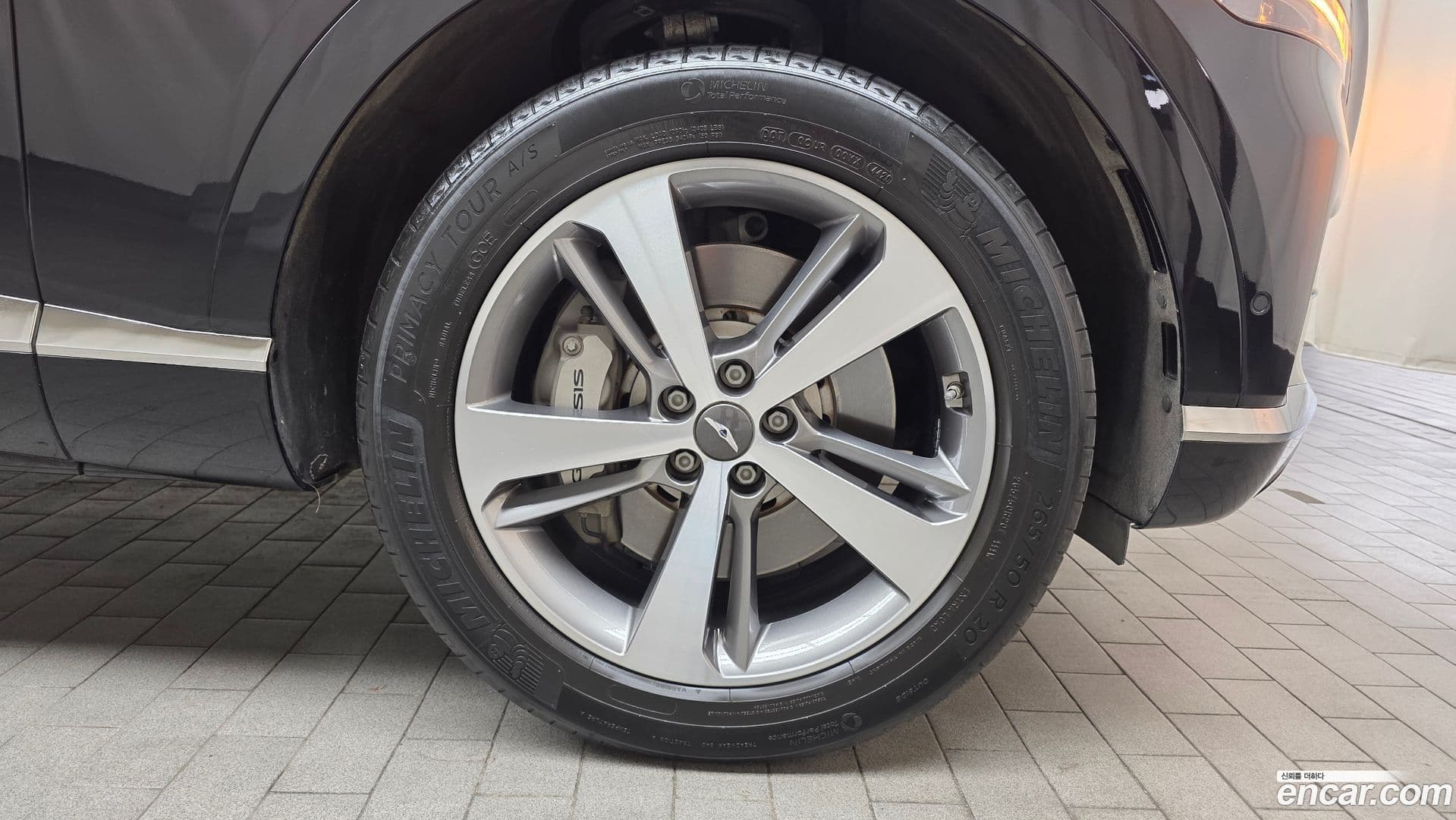 Main__Slider__Photo:GV80 Genesis 2021.3-4