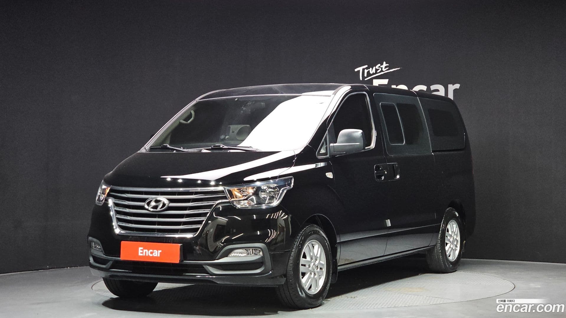 Main__Slider__Photo:Starex Hyundai 2018.6-0