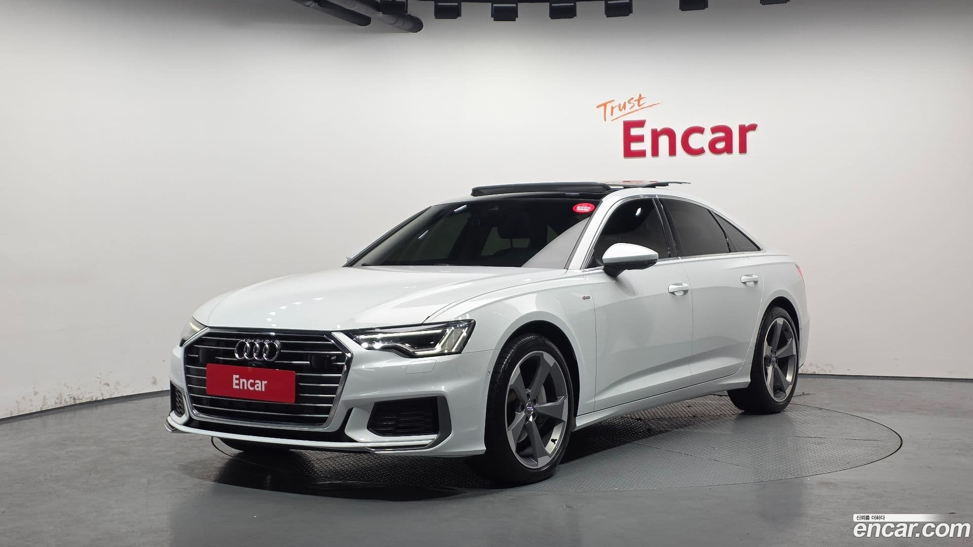 Main__Slider__Photo:A6 Audi 2021.6-0