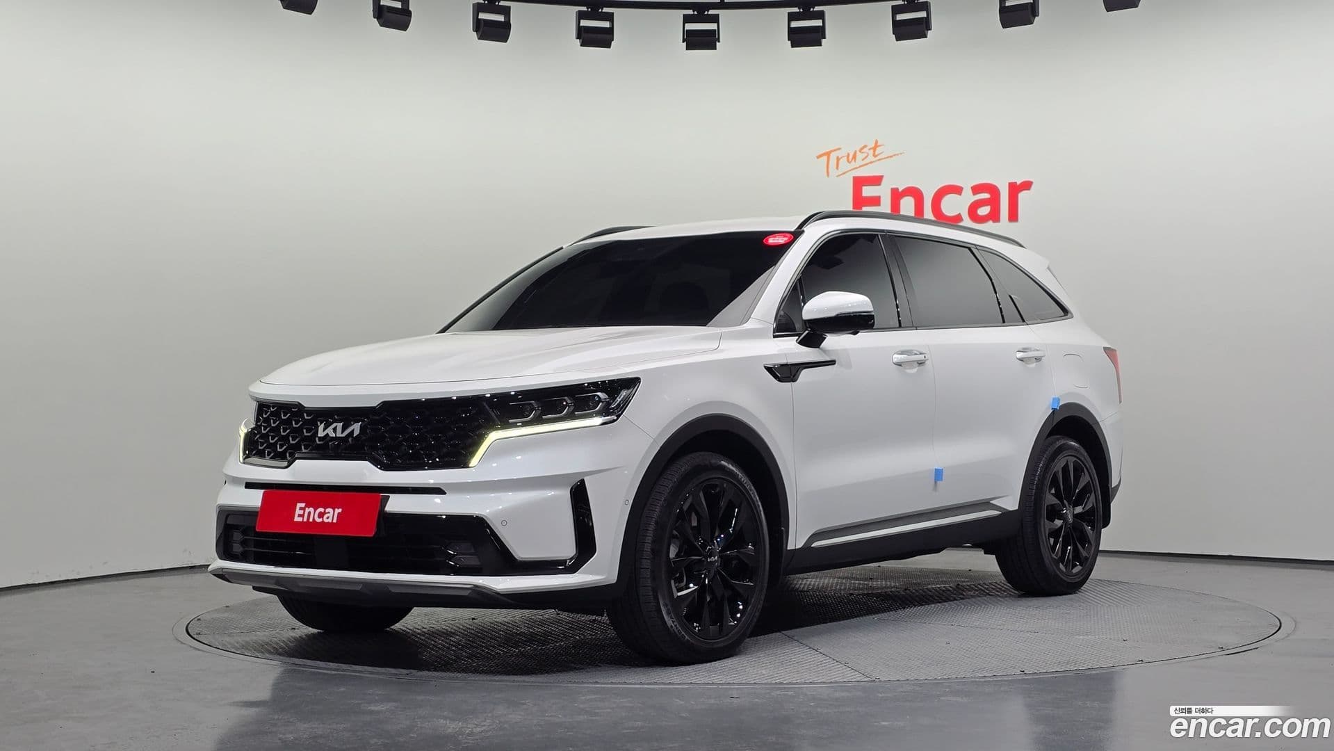 Main__Slider__Photo:Sorento Kia 2023.3-0
