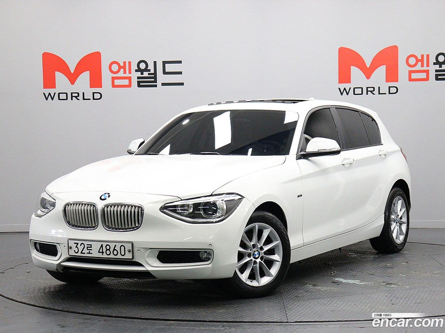 Main__Slider__Photo:1-Series BMW 2014.6-0