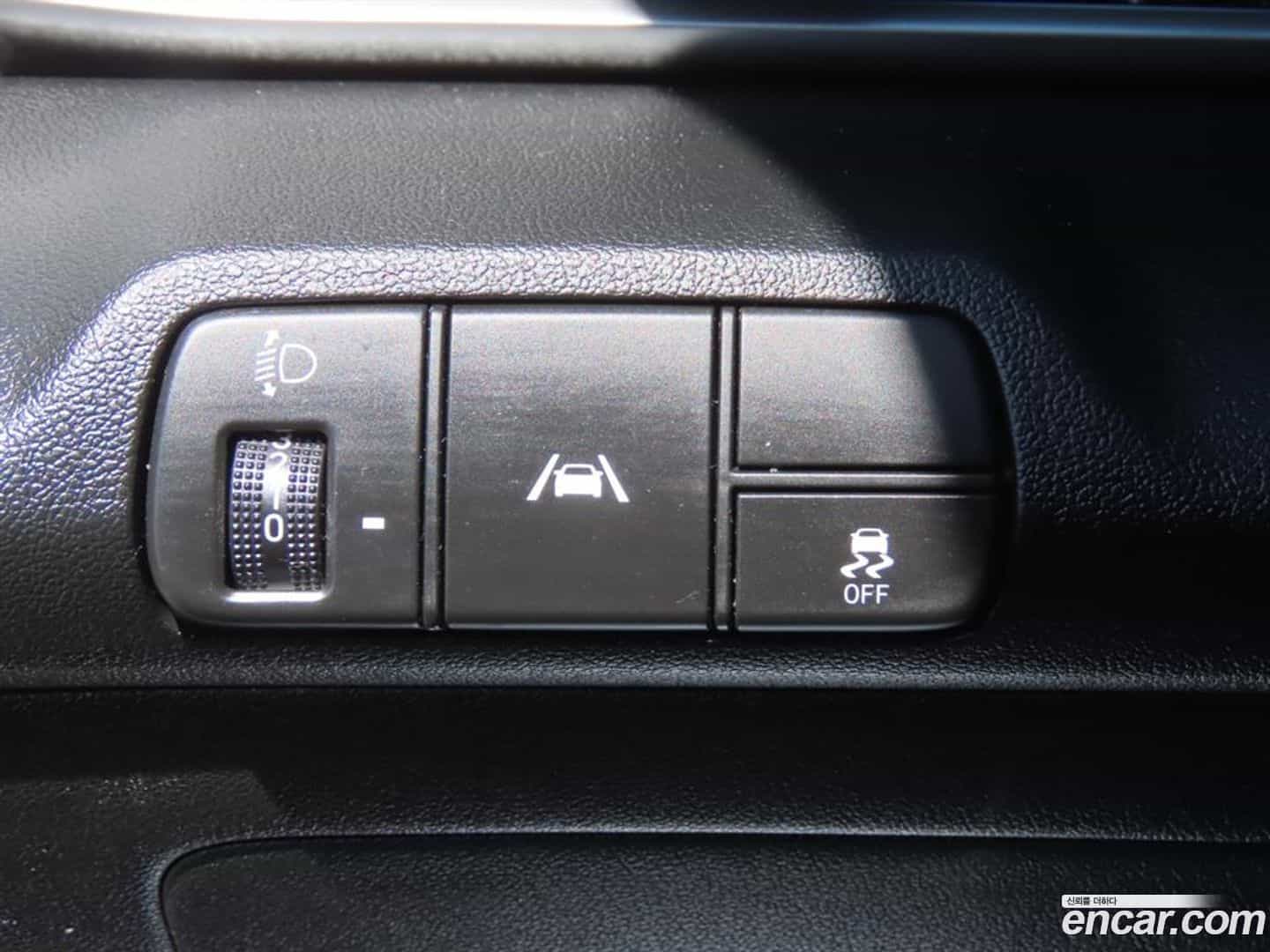AVANTE Hyundai 2020.11-OPTION-019
