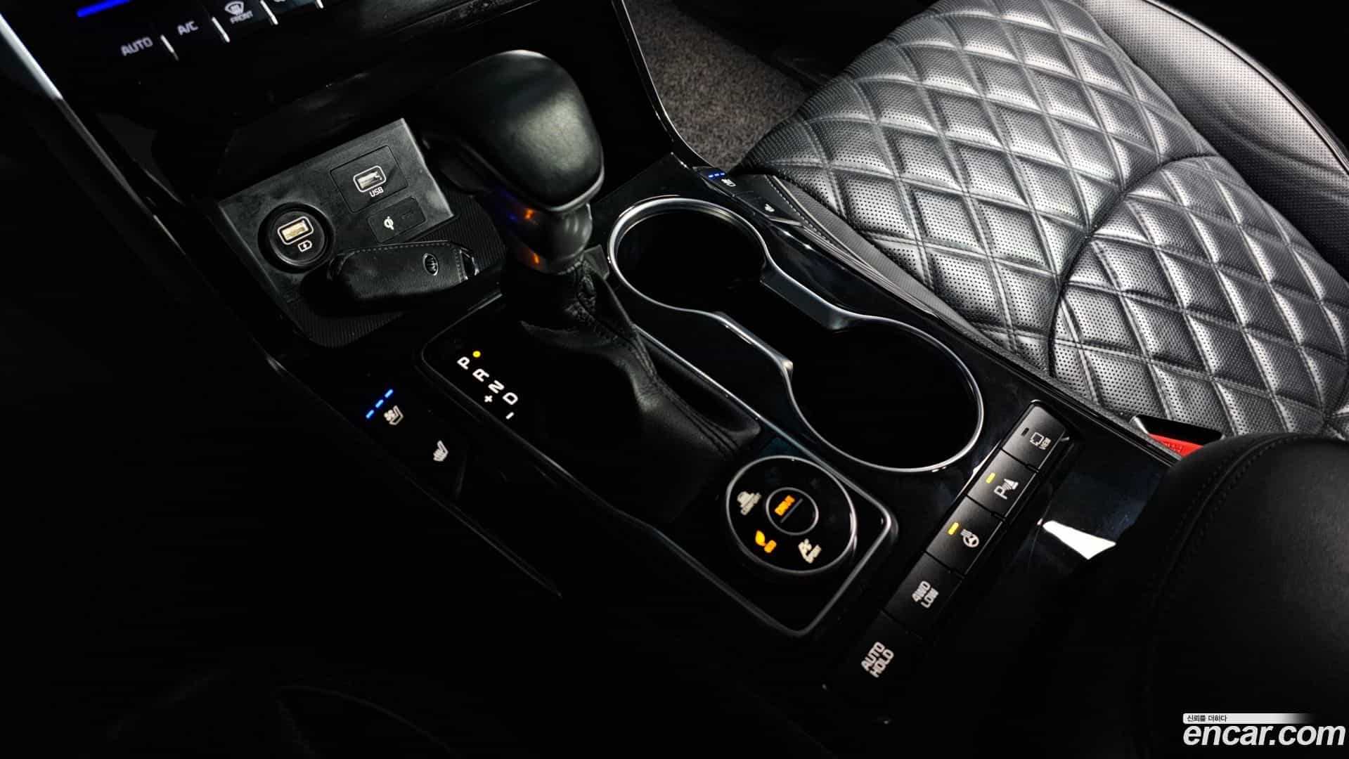 Mohave Kia 2020.0-INNER-009