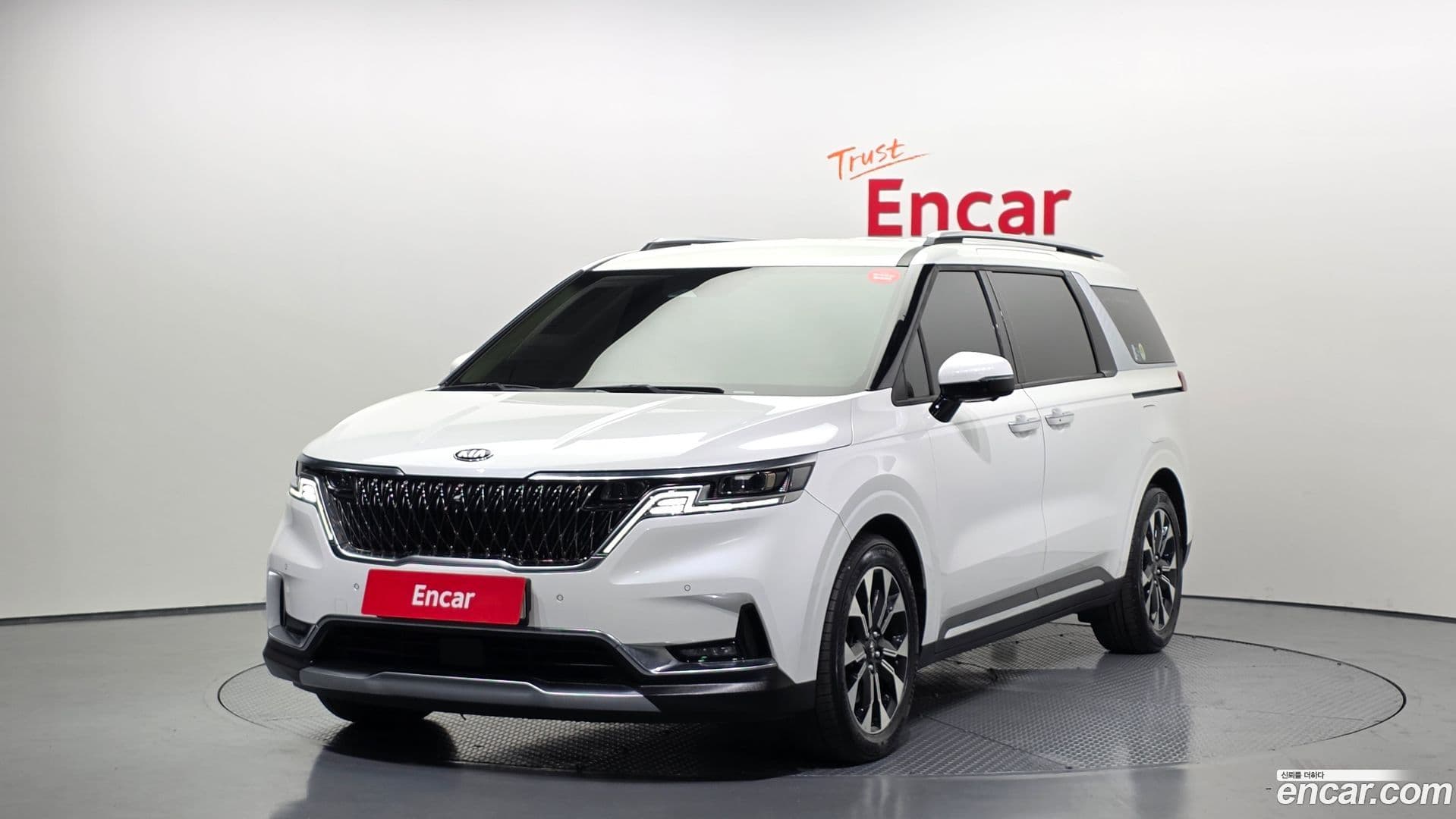 Main__Slider__Photo:Canival Kia 2021.3-0