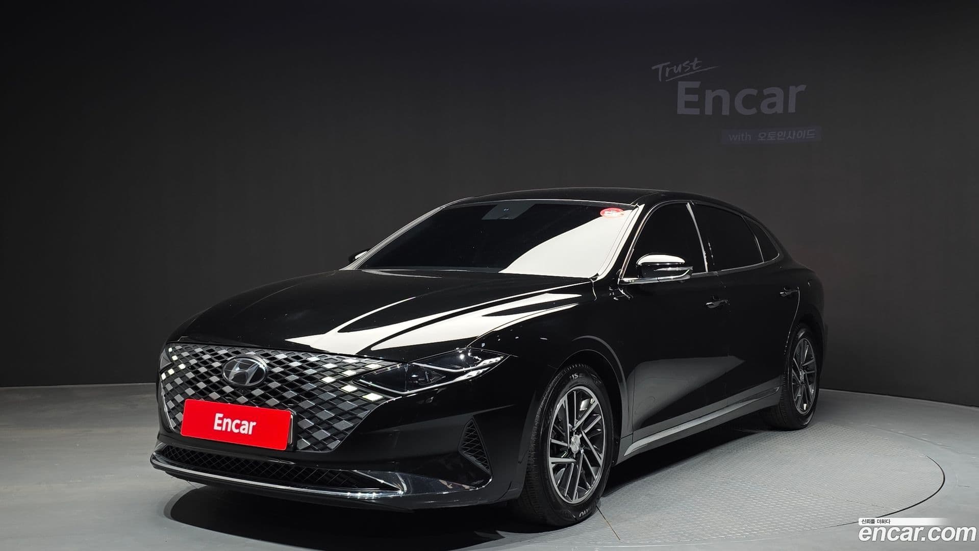 Main__Slider__Photo:Grandeur Hyundai 2020.11-0