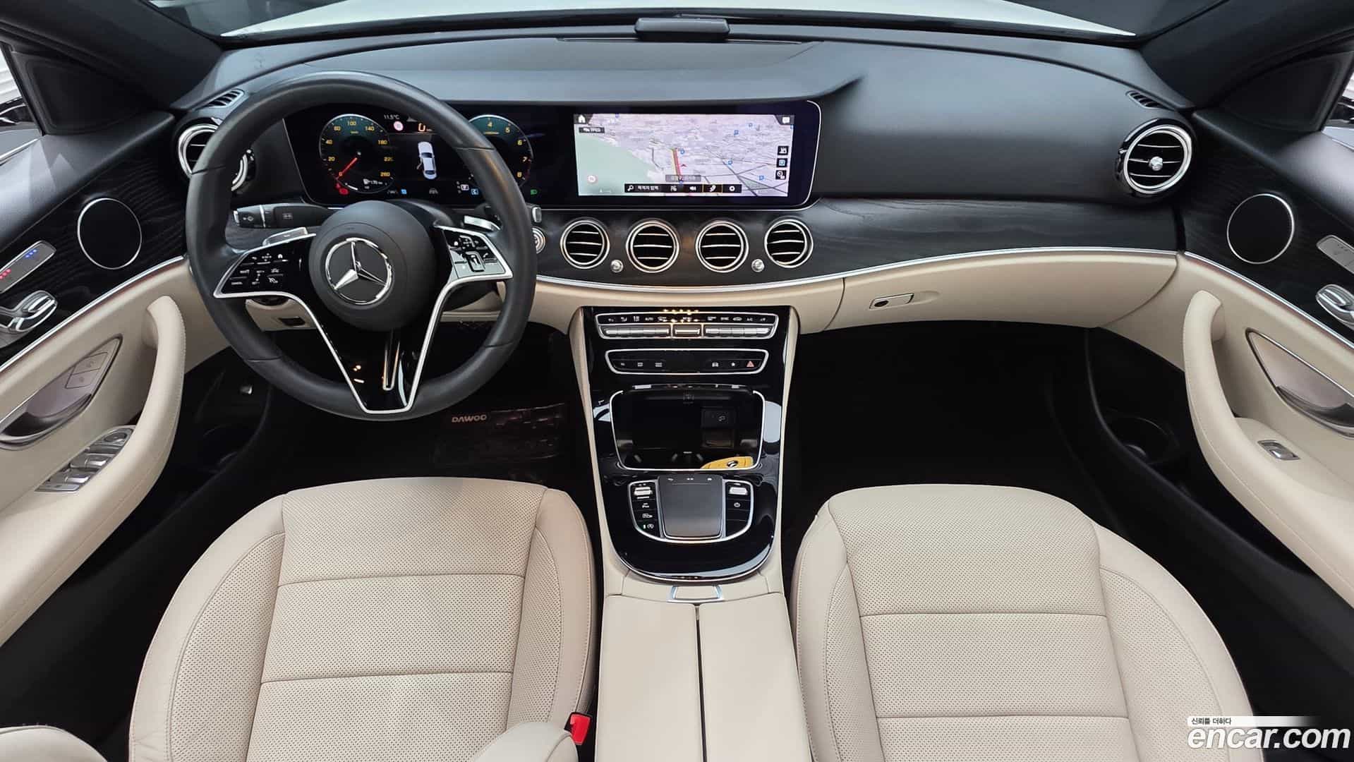E-Class Mercedes-Benz 2022.7-INNER-007