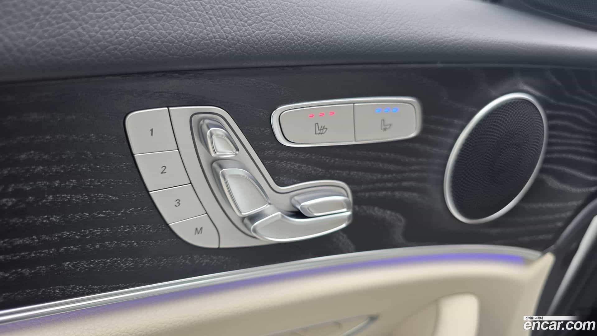 E-Class Mercedes-Benz 2022.7-OPTION-020