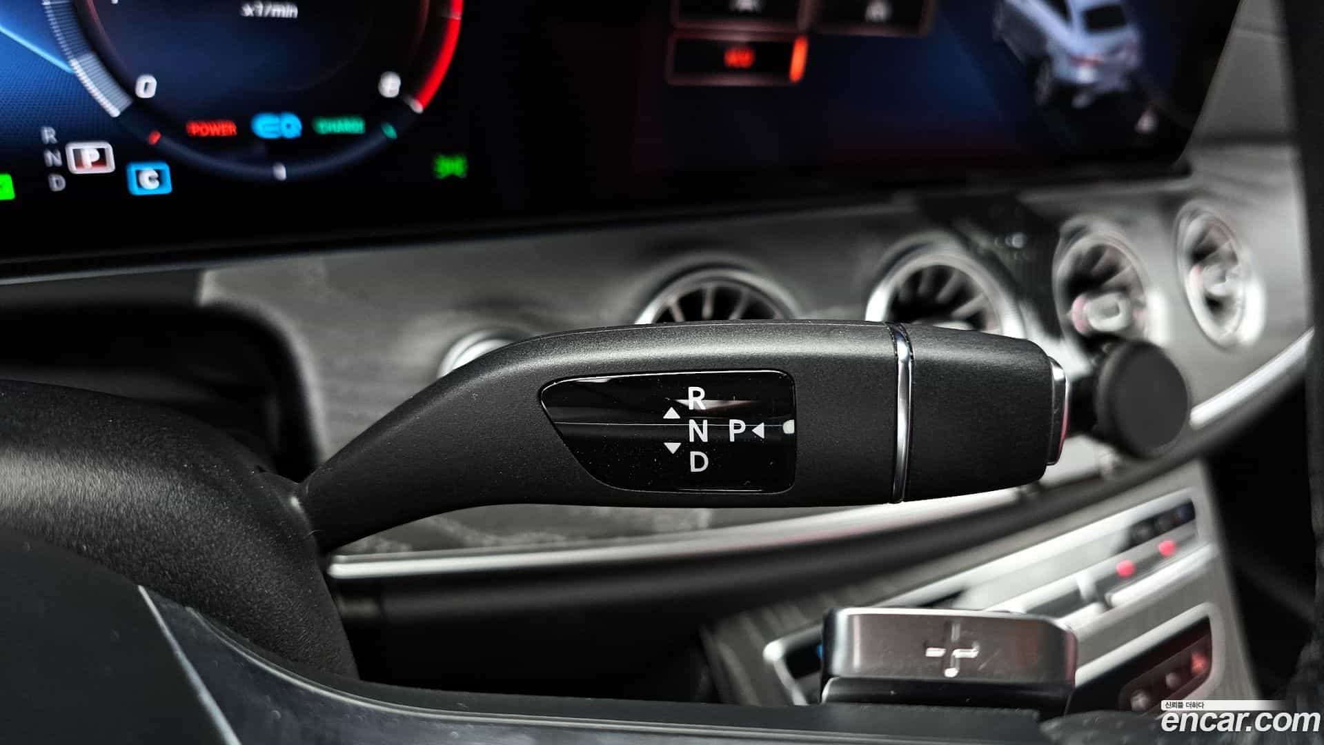 E-Class Mercedes-Benz 2021.7-INNER-009