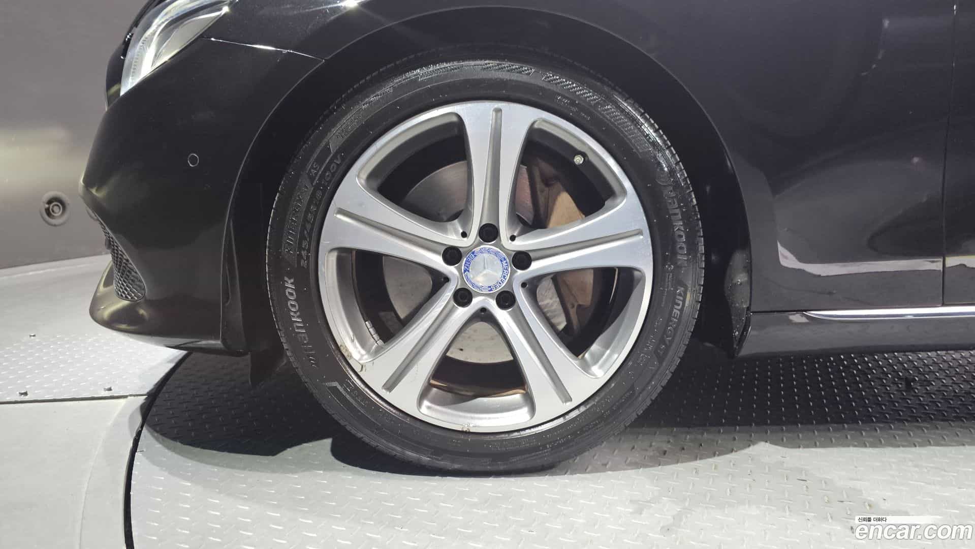 E-Class Mercedes-Benz 2016.9-OUTER-005