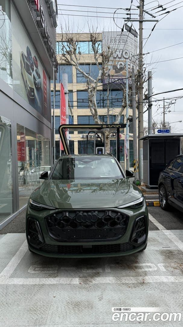 Main__Slider__Photo:Q5 Audi 2025.11-0