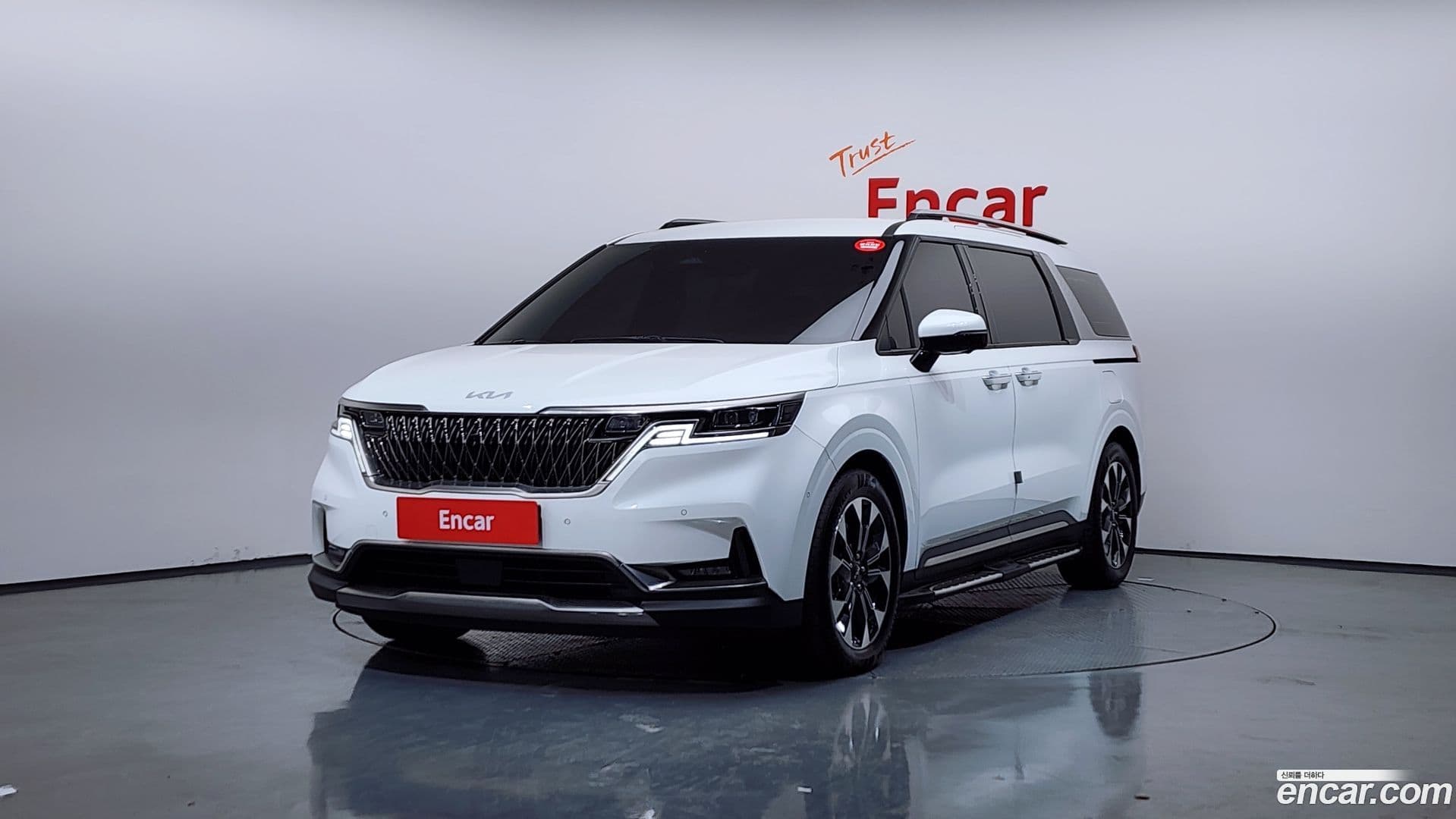Main__Slider__Photo:Canival Kia 2023.7-0