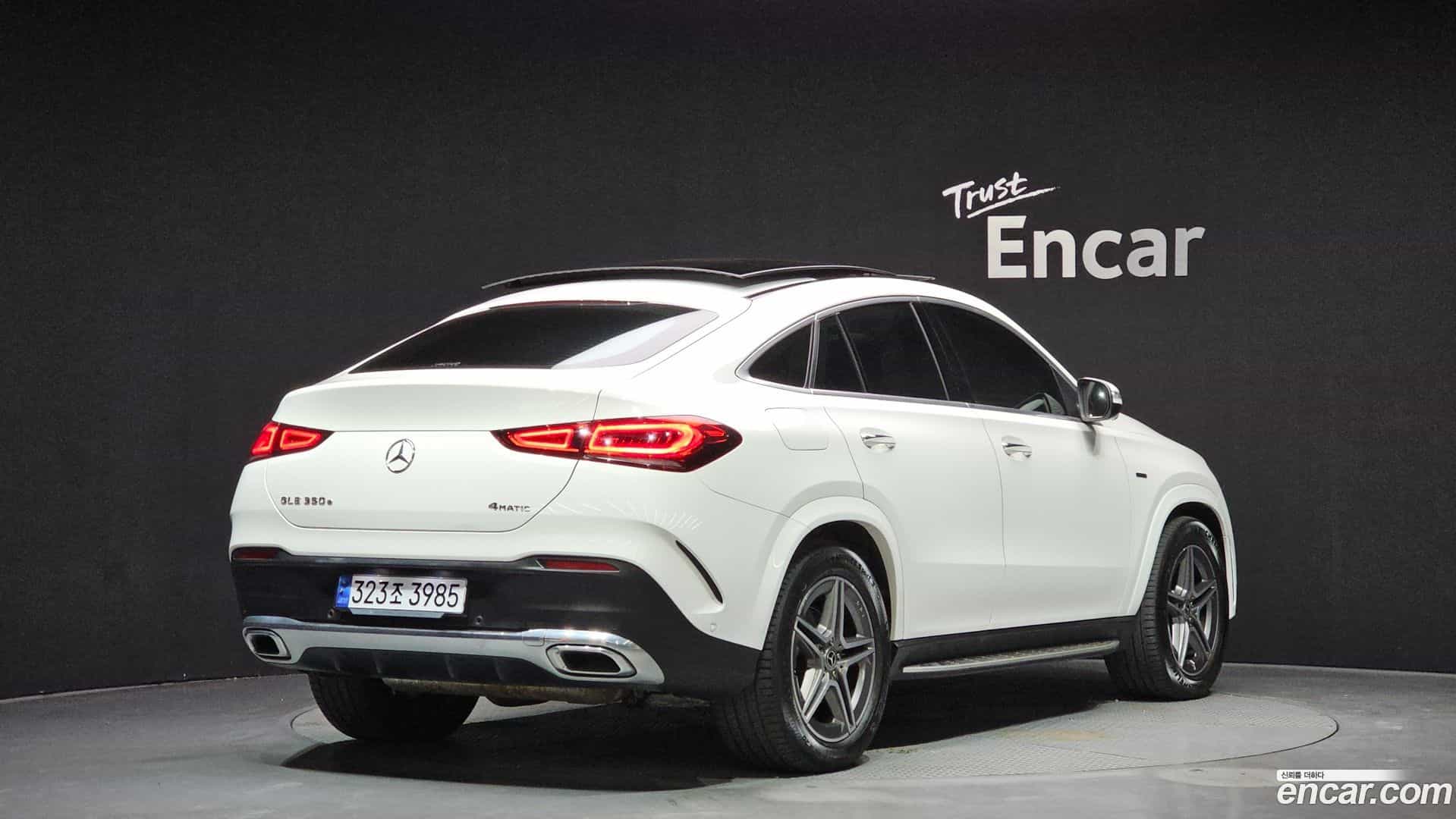 GLE-Class Mercedes-Benz 2021.9-OUTER-002