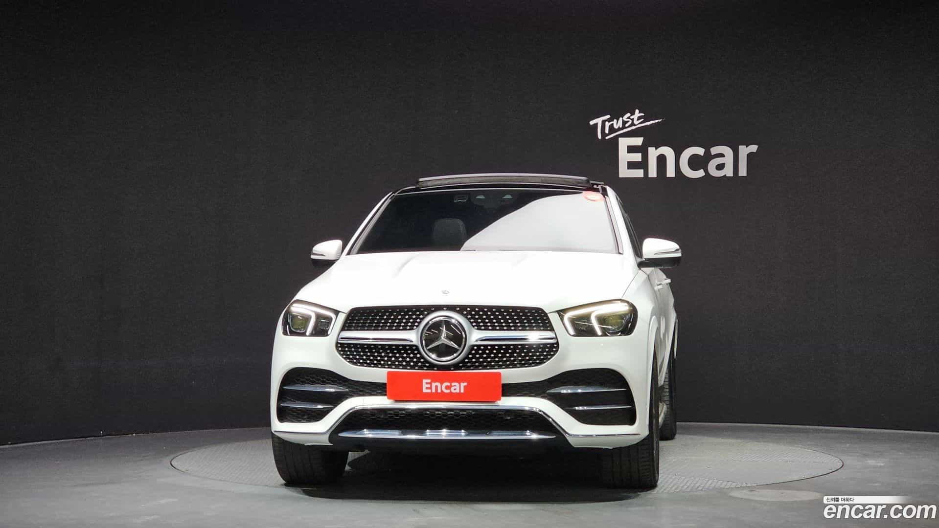 GLE-Class Mercedes-Benz 2021.9-OUTER-003