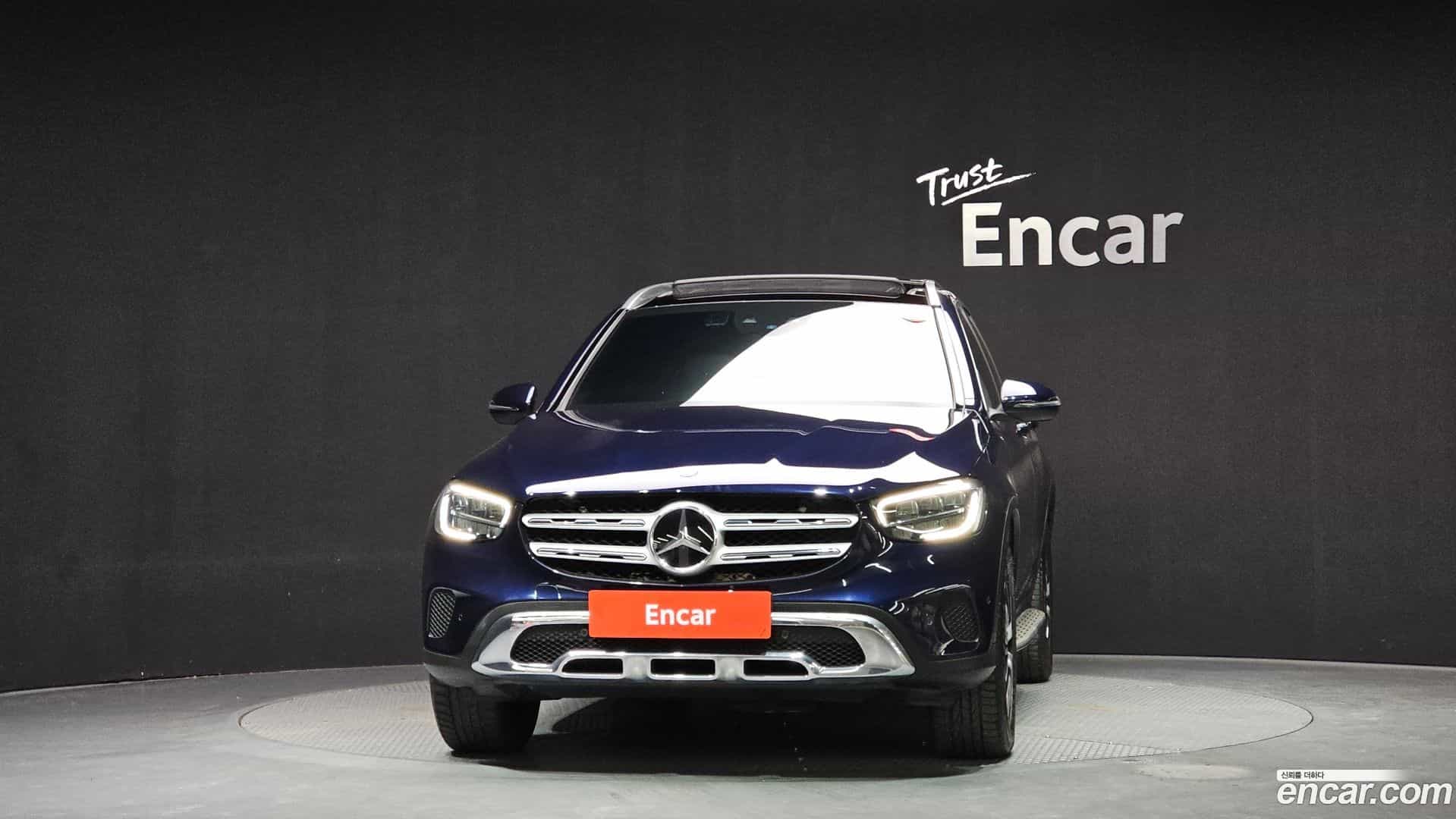 GLC-Class Mercedes-Benz 2021.8-OUTER-003