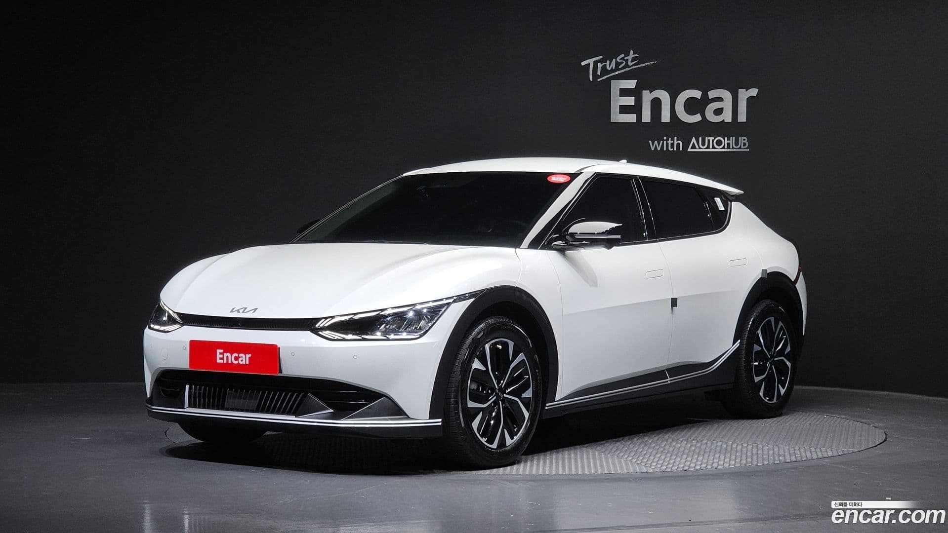 Main__Slider__Photo:EV6 Kia 2023.3-0
