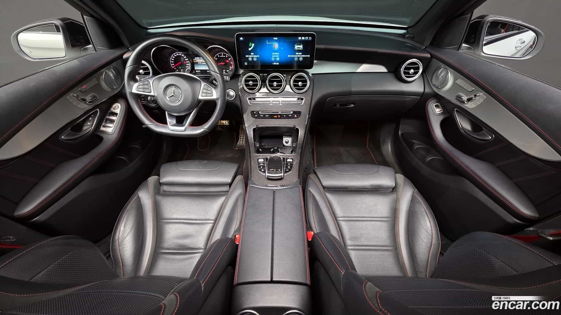 GLC-Class Mercedes-Benz 2017.2-INNER-007